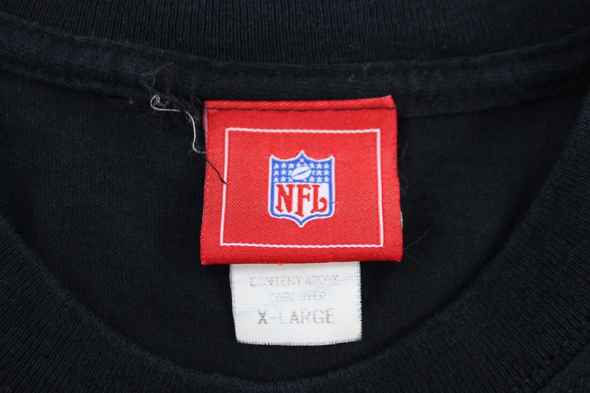 Vintage Atlanta Falcons Football T-shirt - Image 3