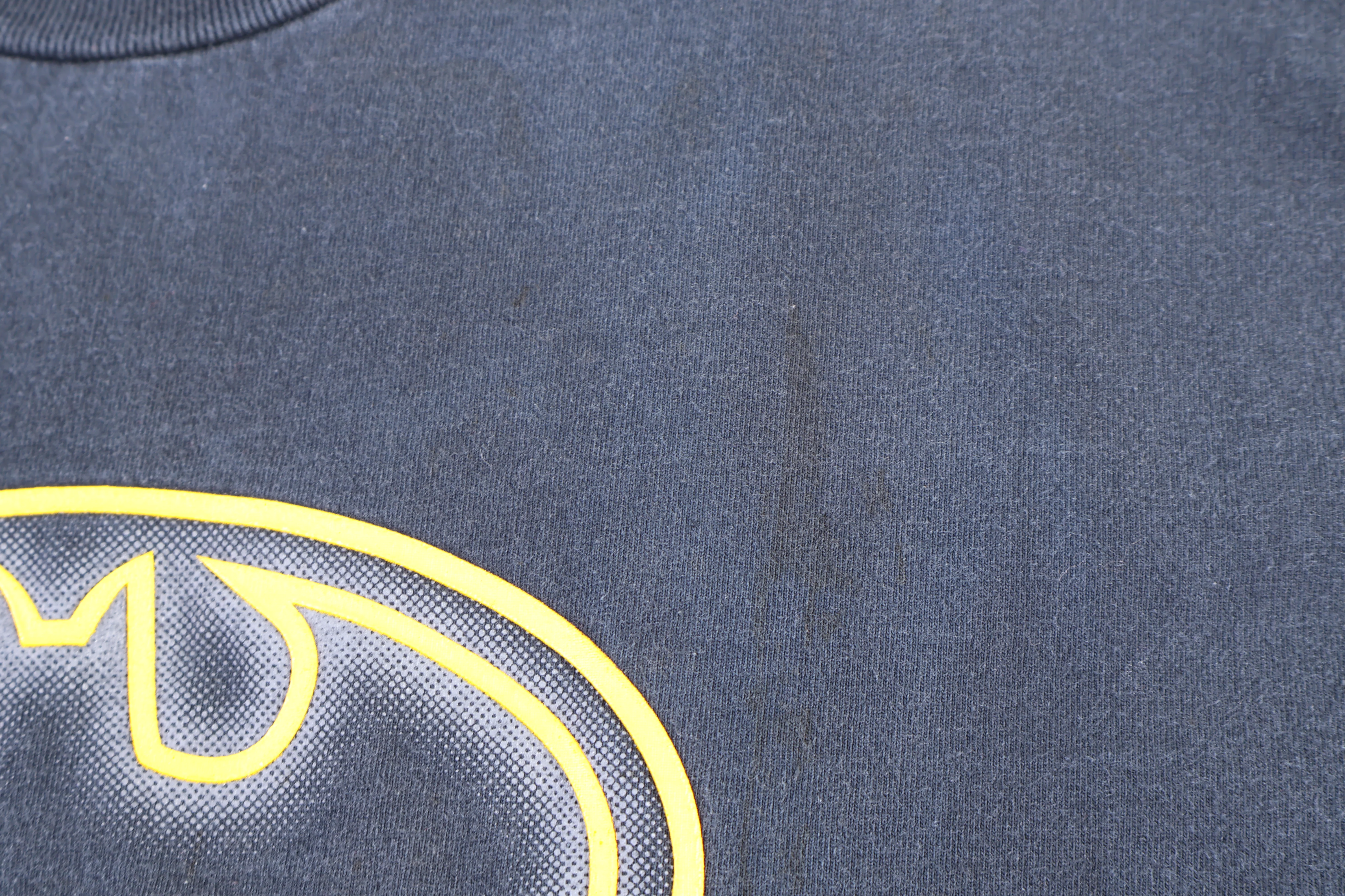 Vintage Batman Graphic Logo T-shirt - Image 3