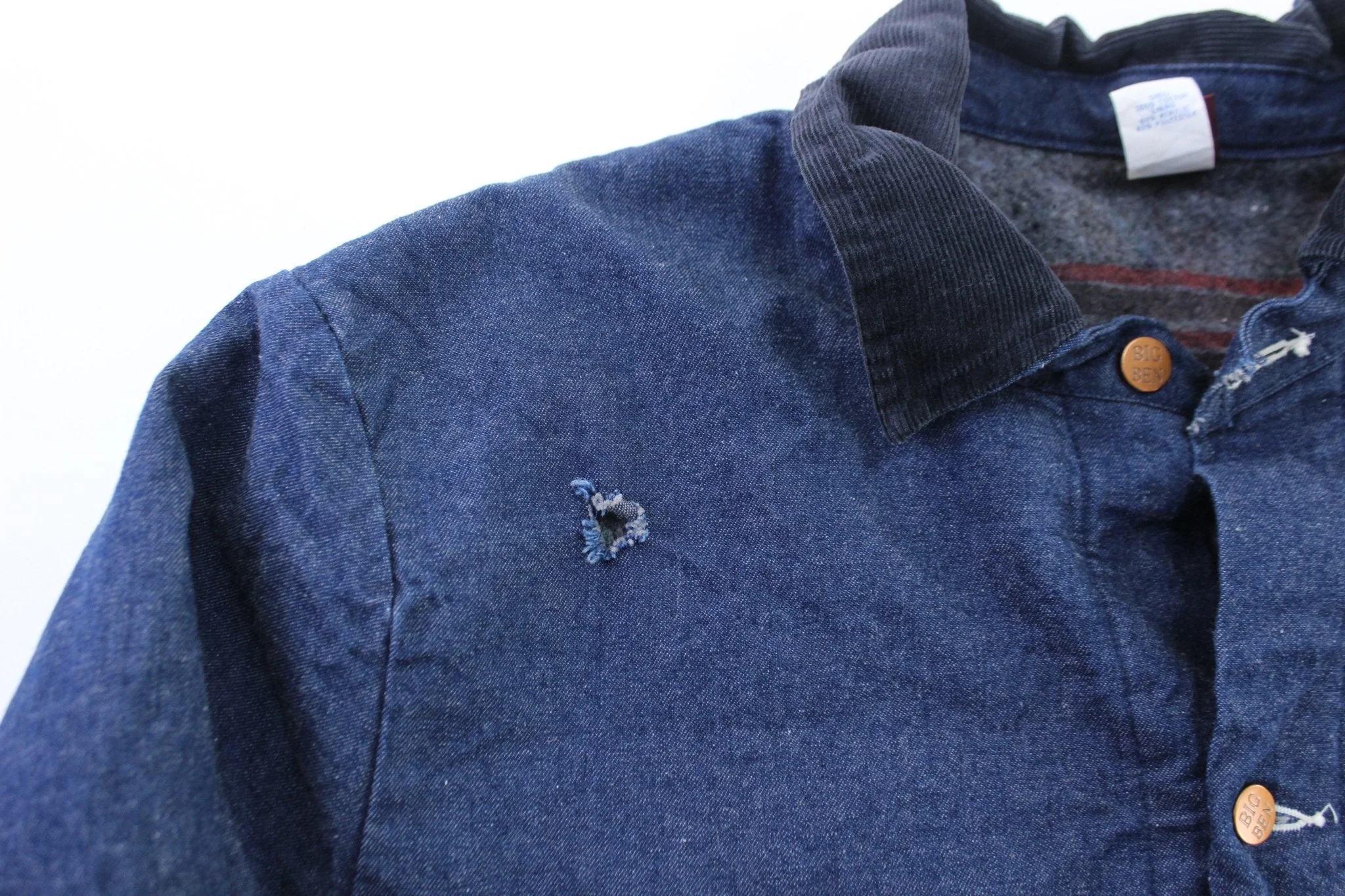 Vintage Big Ben by Wrangler Dark Wash Denim Chore Jacket - Image 3