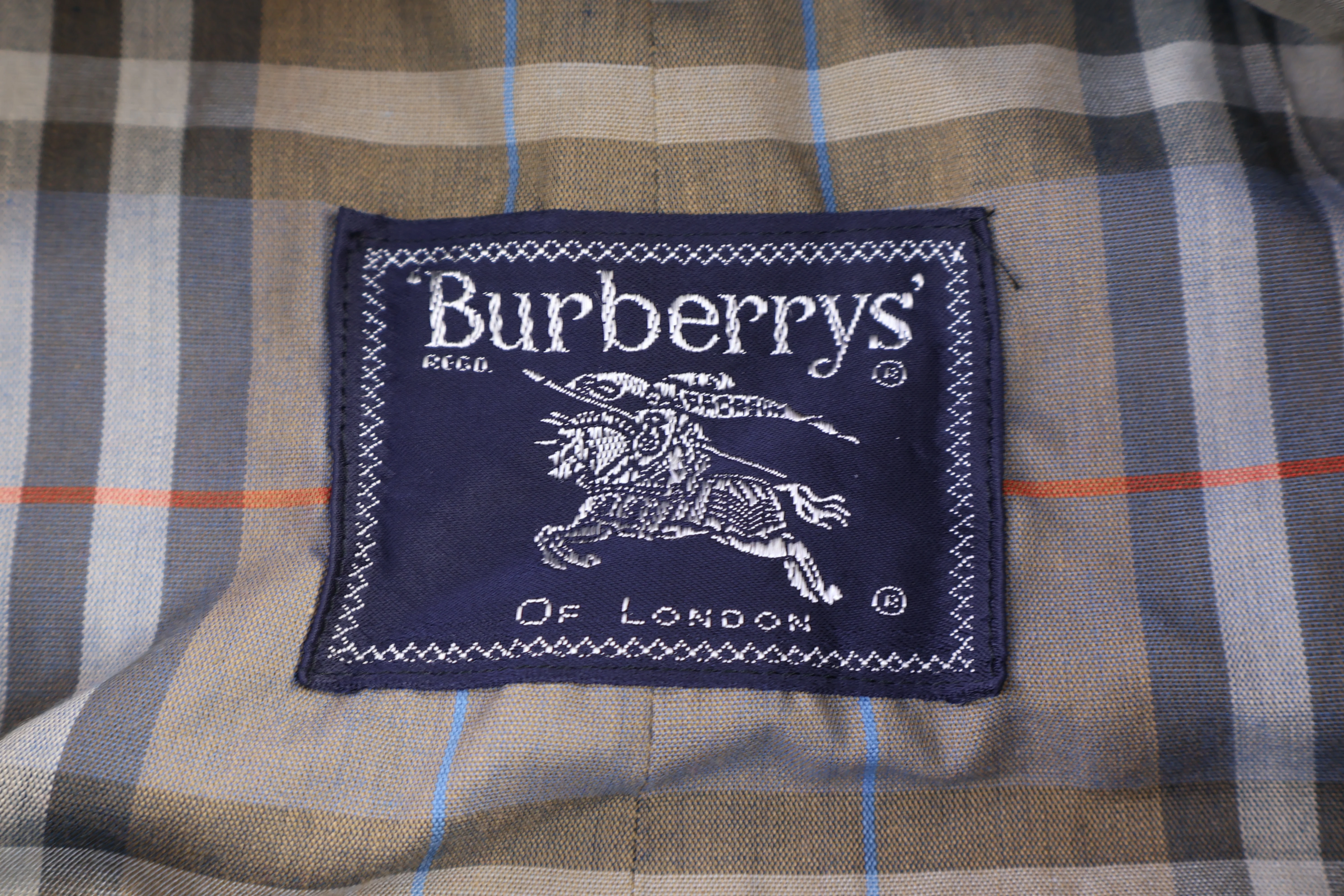 Vintage Burberrys Green Trench Coat - Image 4