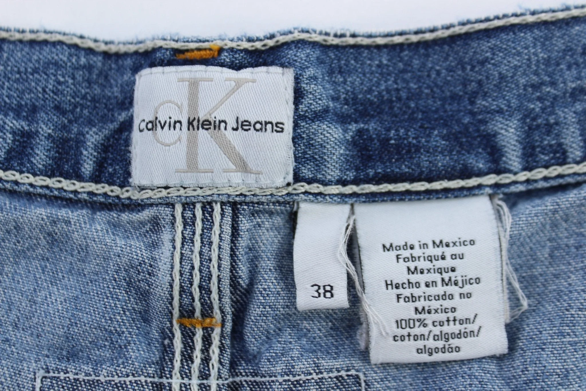 Vintage Calvin Klein Dark Wash Denim Shorts - Image 3