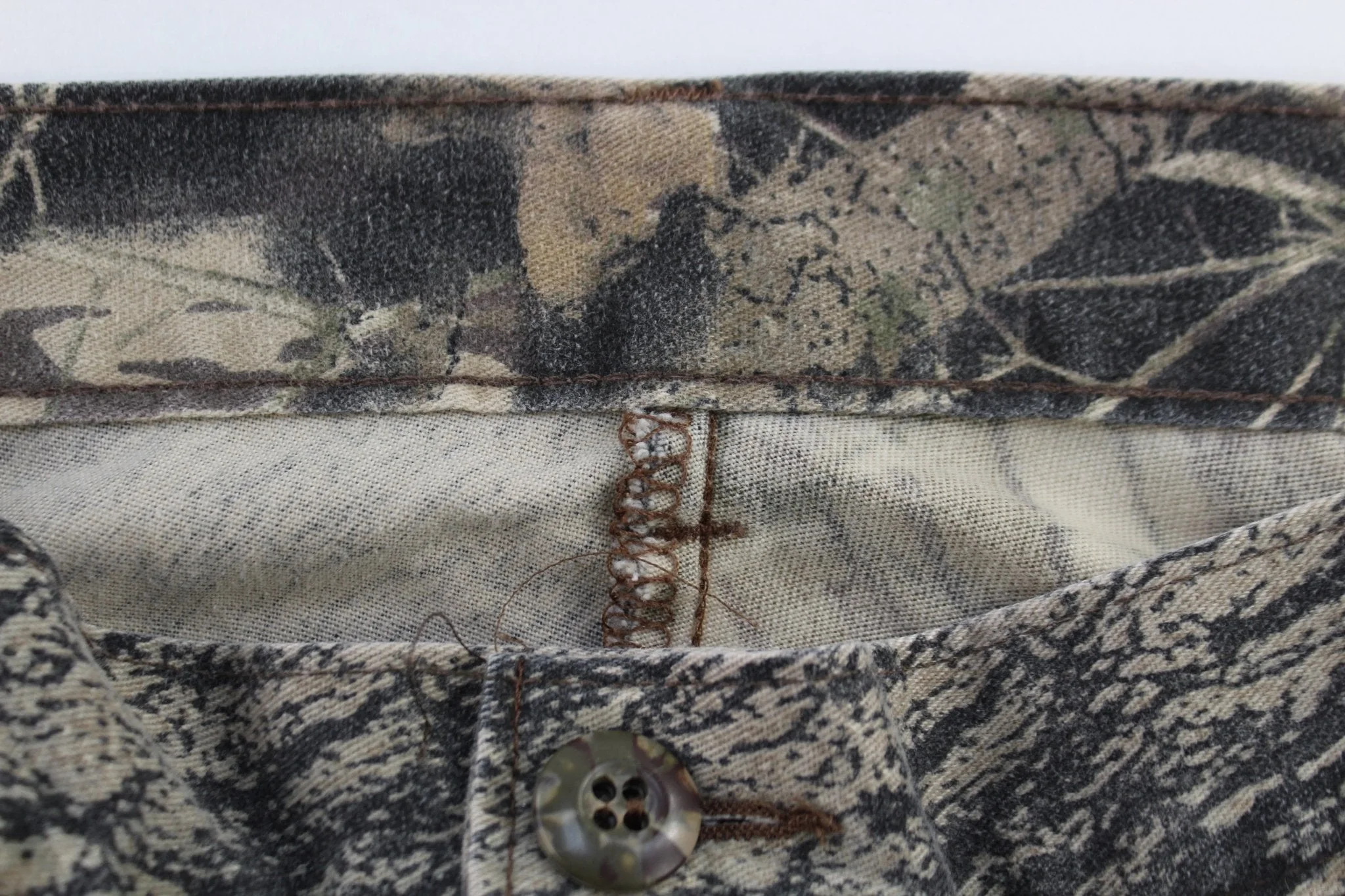 Vintage Camo Cargo Pants - Image 3