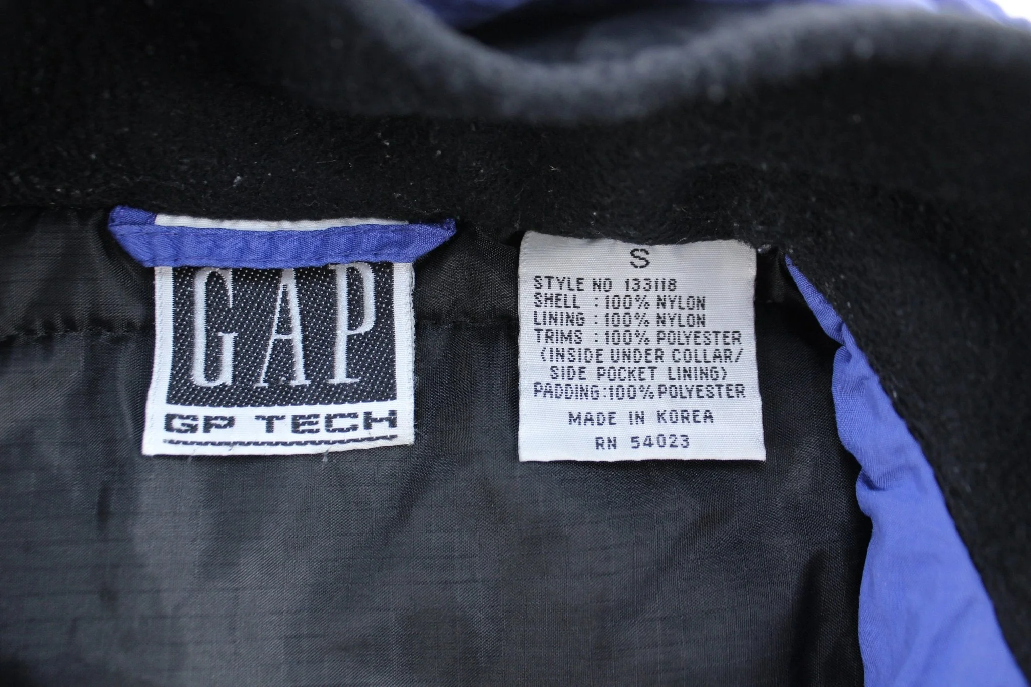 Vintage Gap Tech Purple Zip Up Vest - Image 3