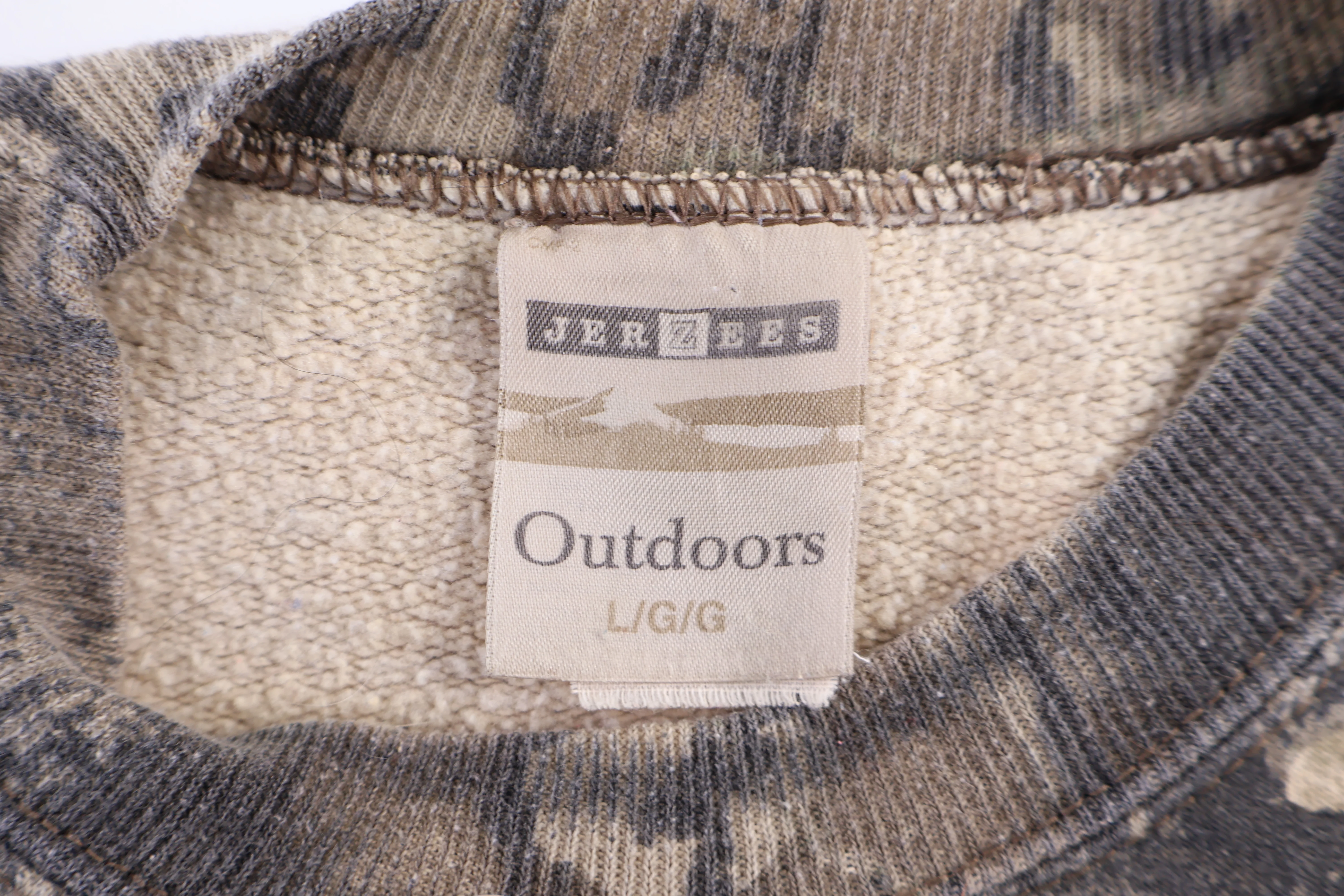 Vintage Jerzees Camo Sweatshirt - Image 3