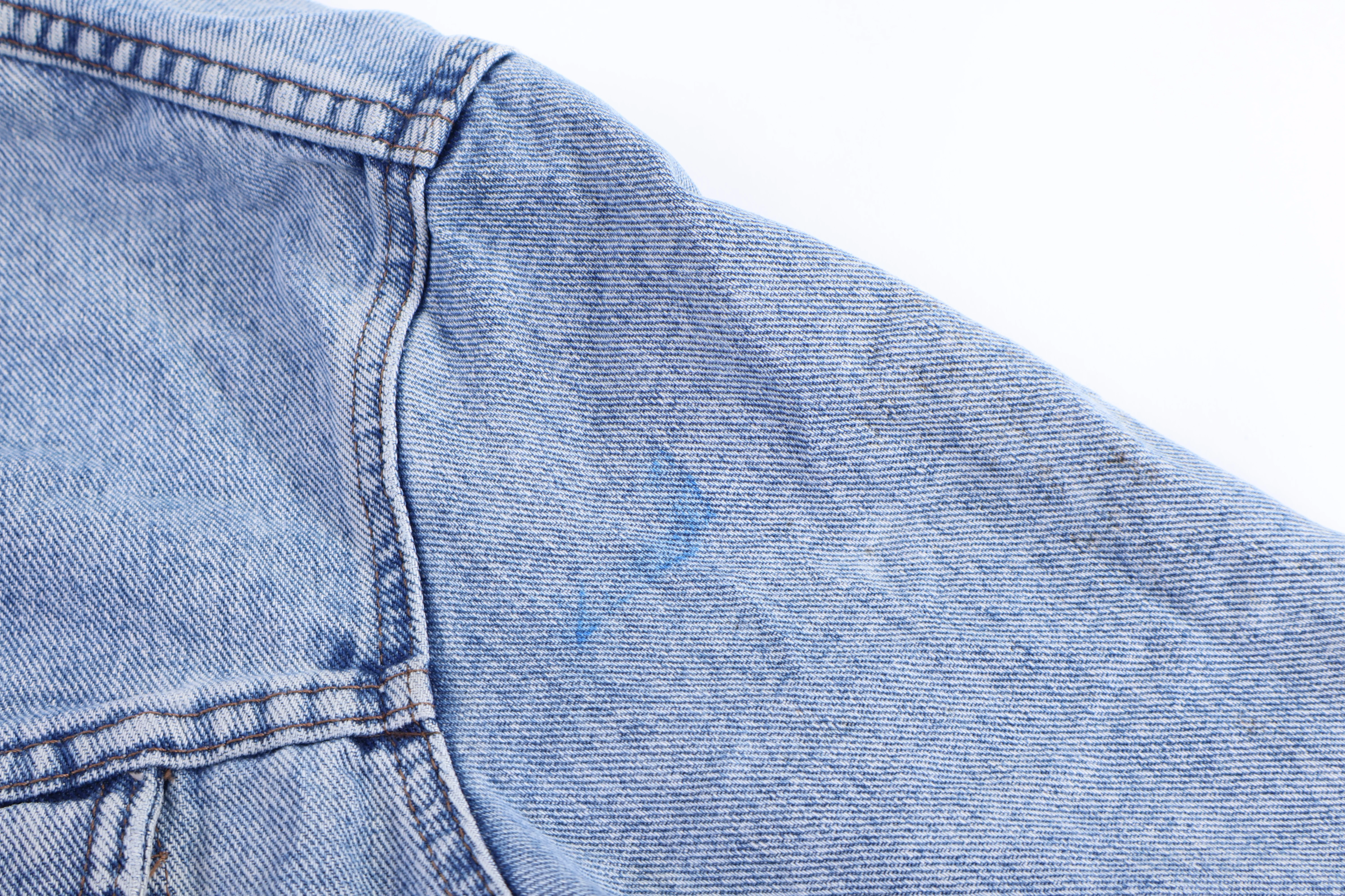 Vintage Lee Riveted Light Wash Denim Jacket - Image 3