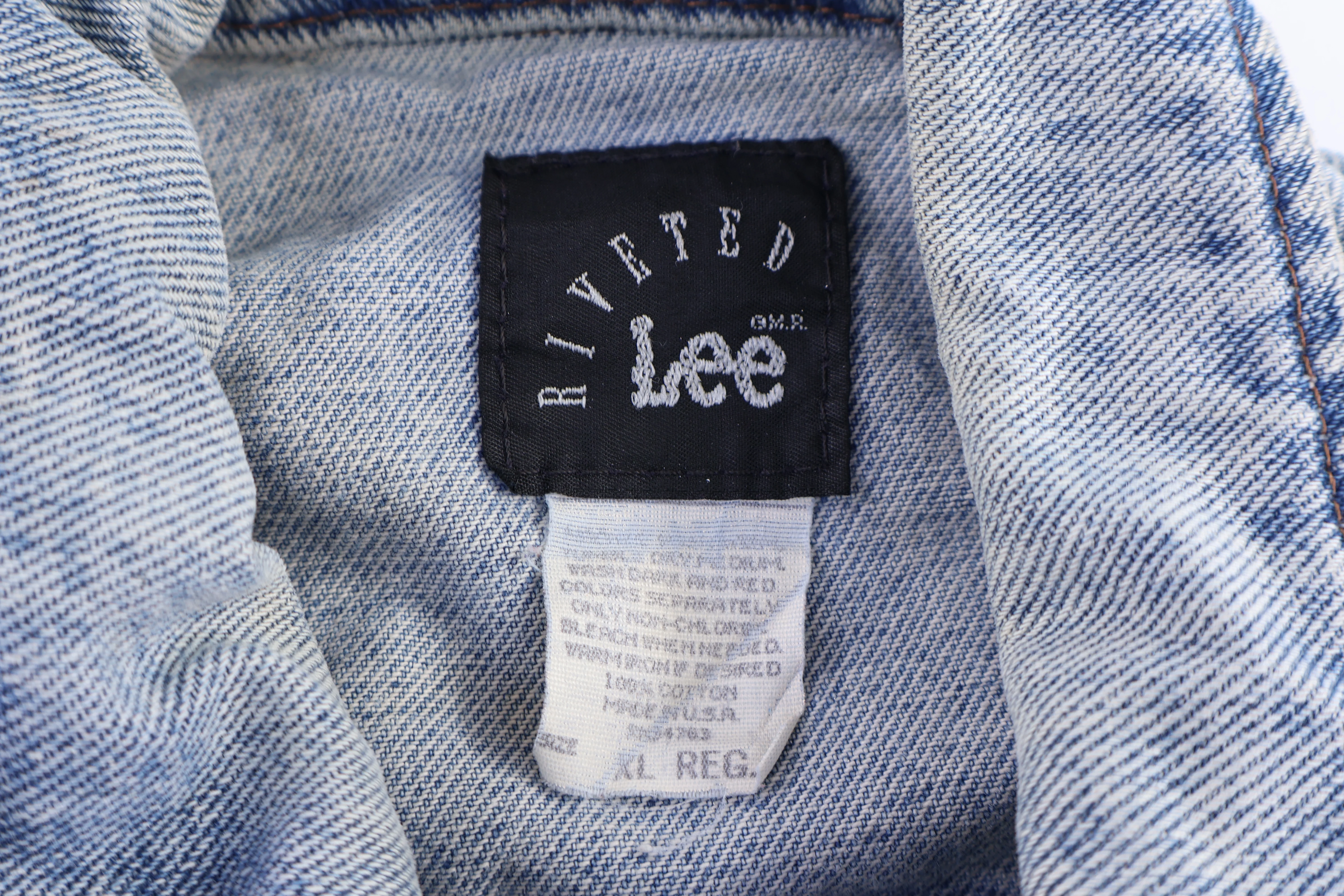 Vintage Lee Riveted Light Wash Denim Jacket - Image 4