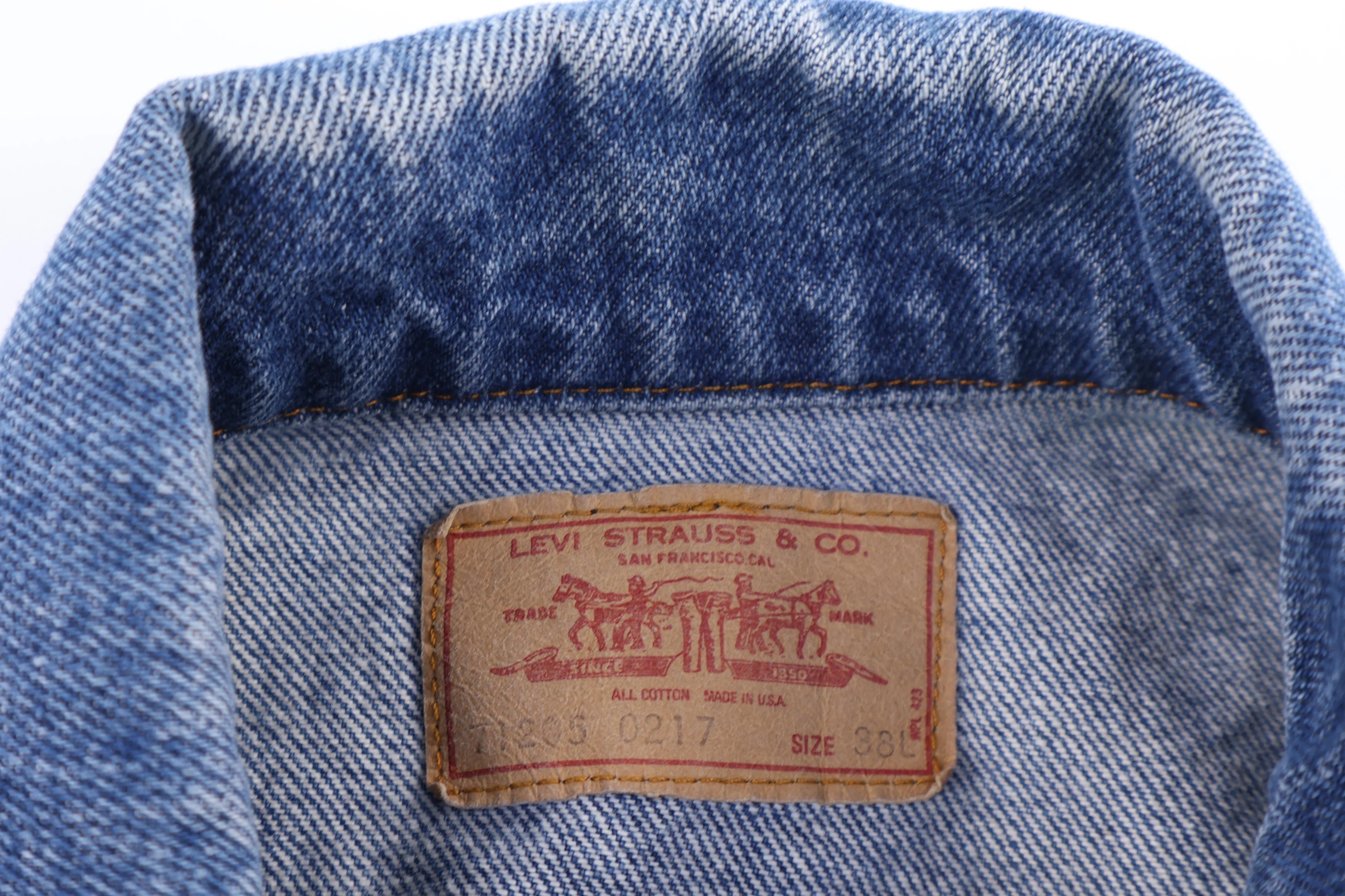 Vintage Levi's Dark Wash Denim Jacket - Image 3