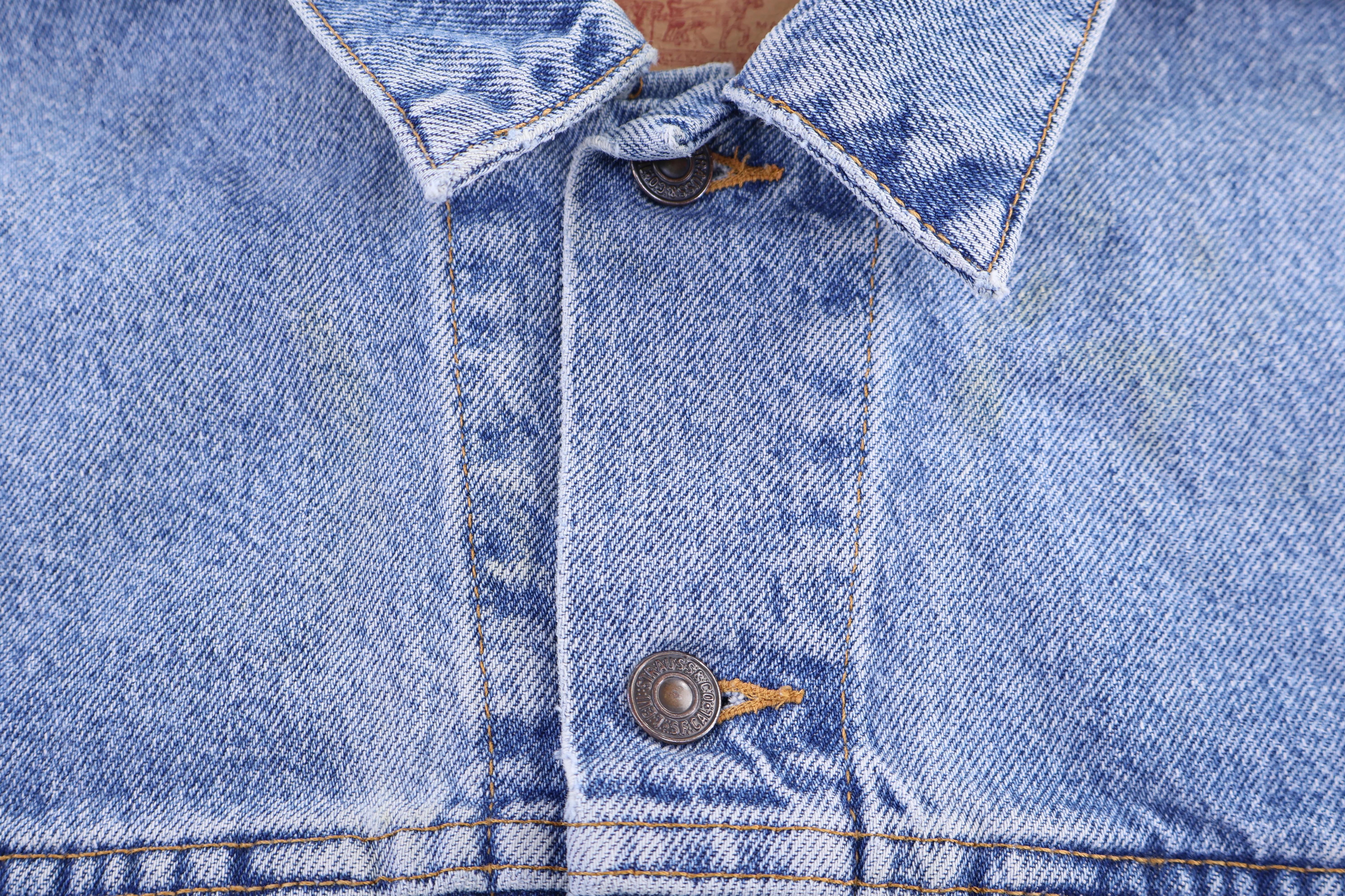Vintage Levi's Light Wash Denim Jacket - Image 3