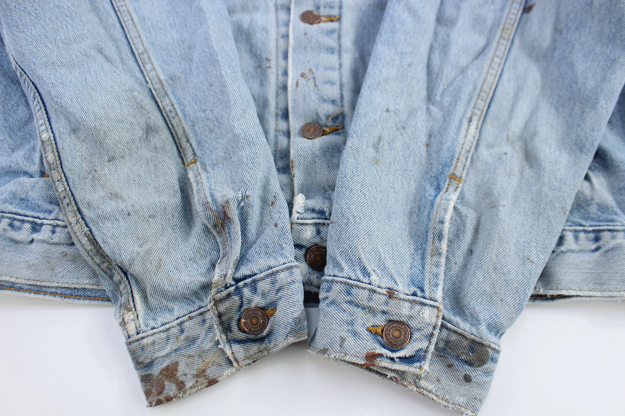 Vintage Levi's Light Wash Denim Trucker Jacket - Image 3