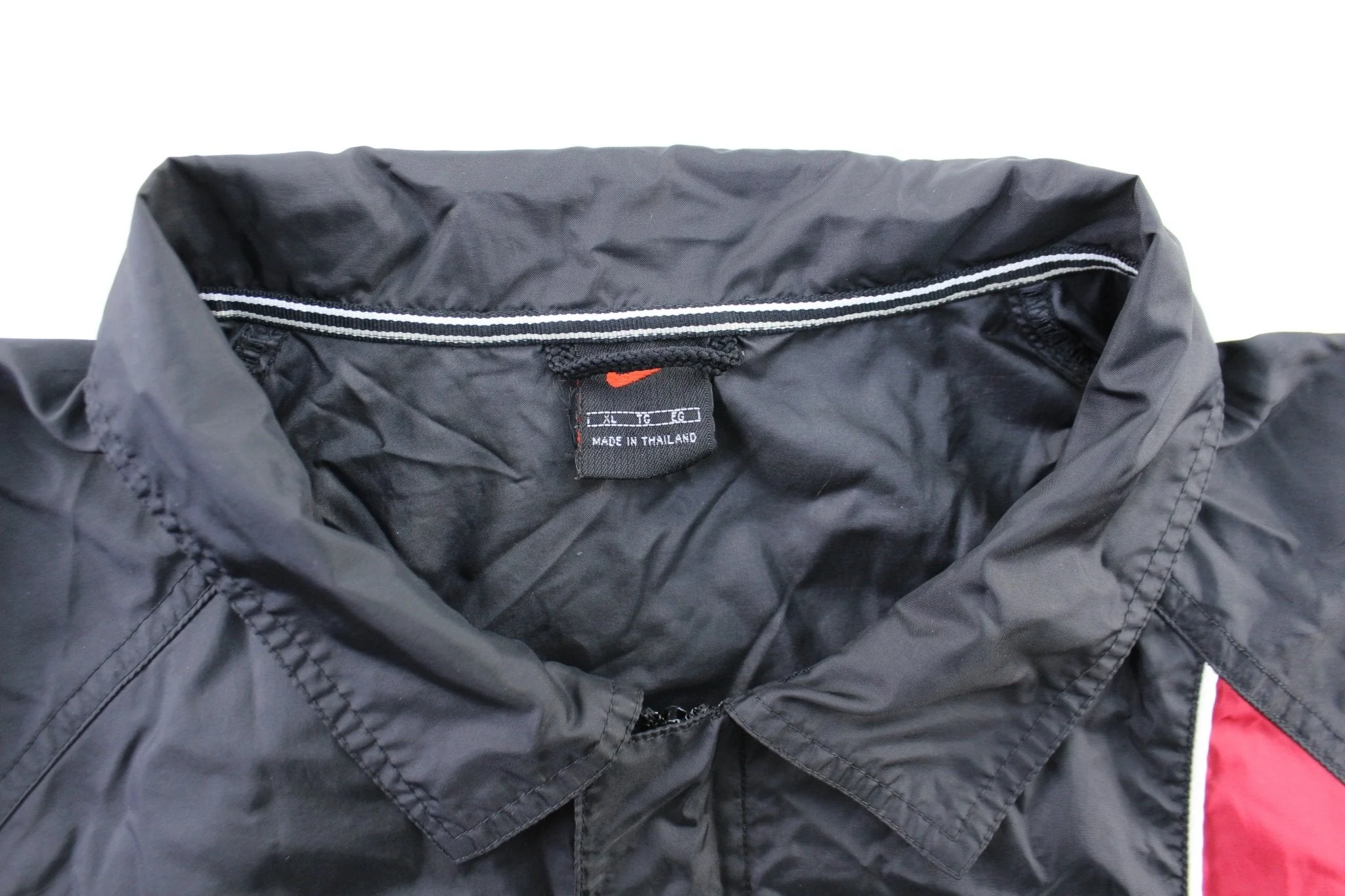 Vintage Nike Embroidered Logo Black & Red Zip Up Jacket - Image 3