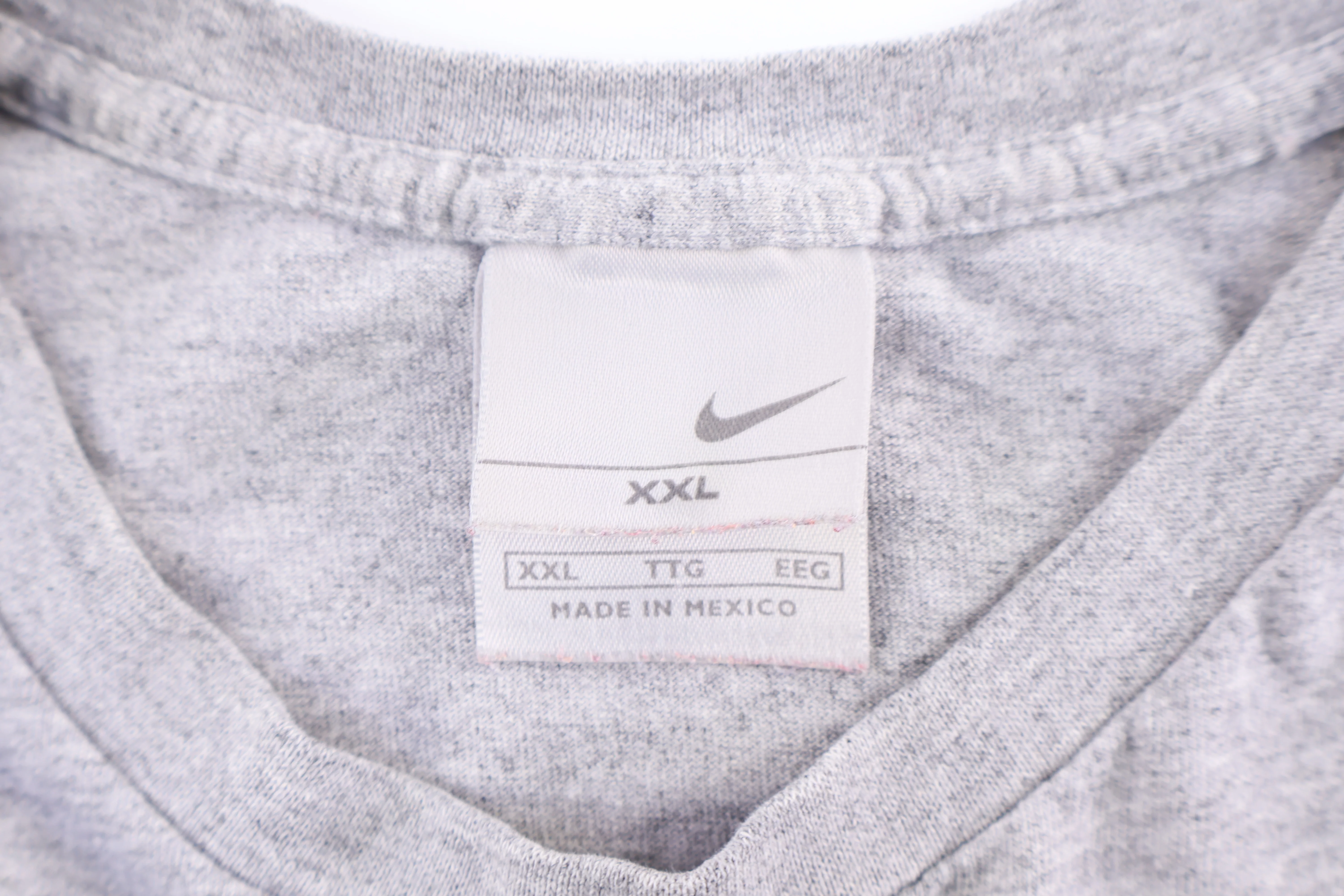 Vintage Nike Embroidered Logo Grey LS T-shirt - Image 3