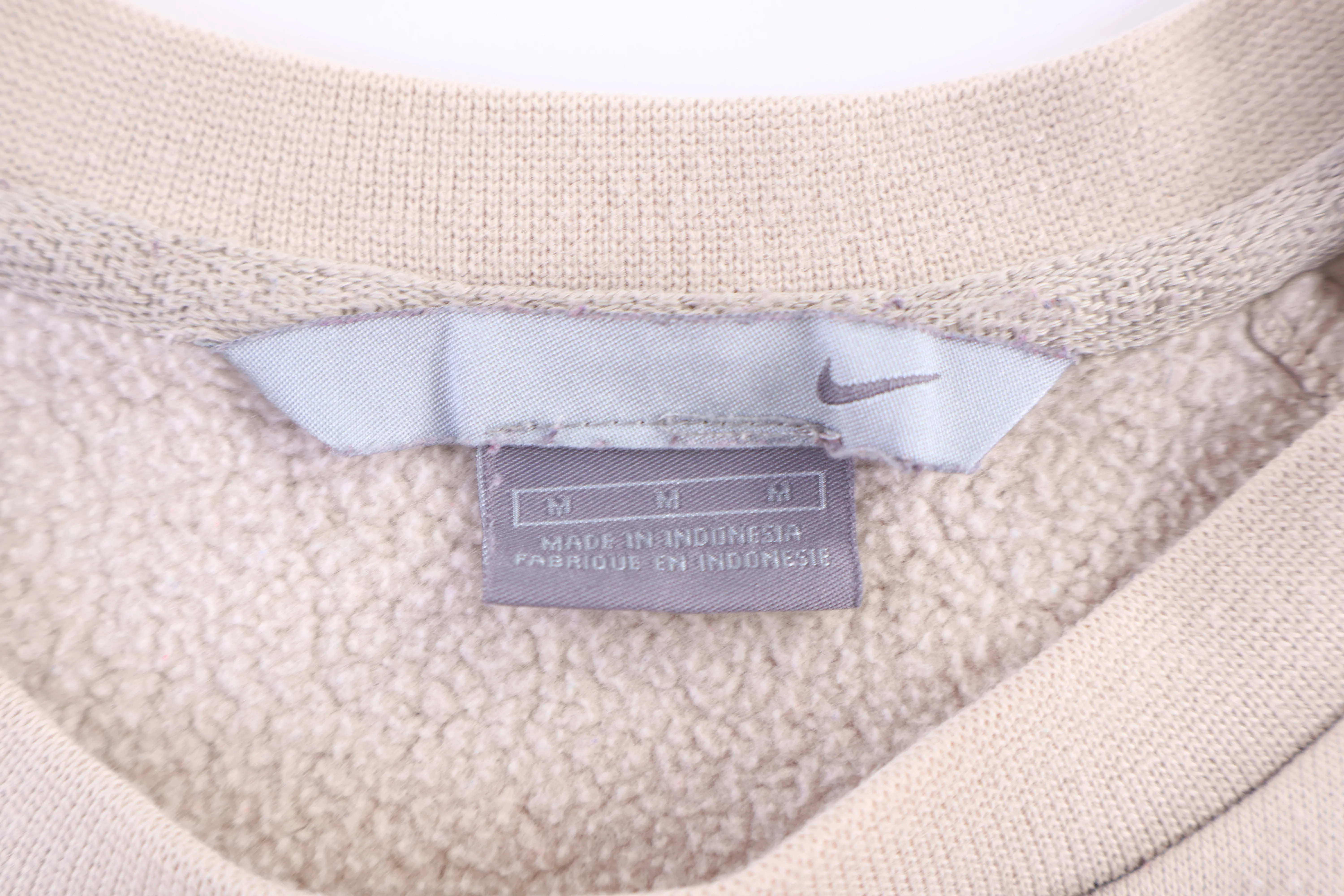 Vintage Nike Embroidered Logo Sweatshirt - Image 3