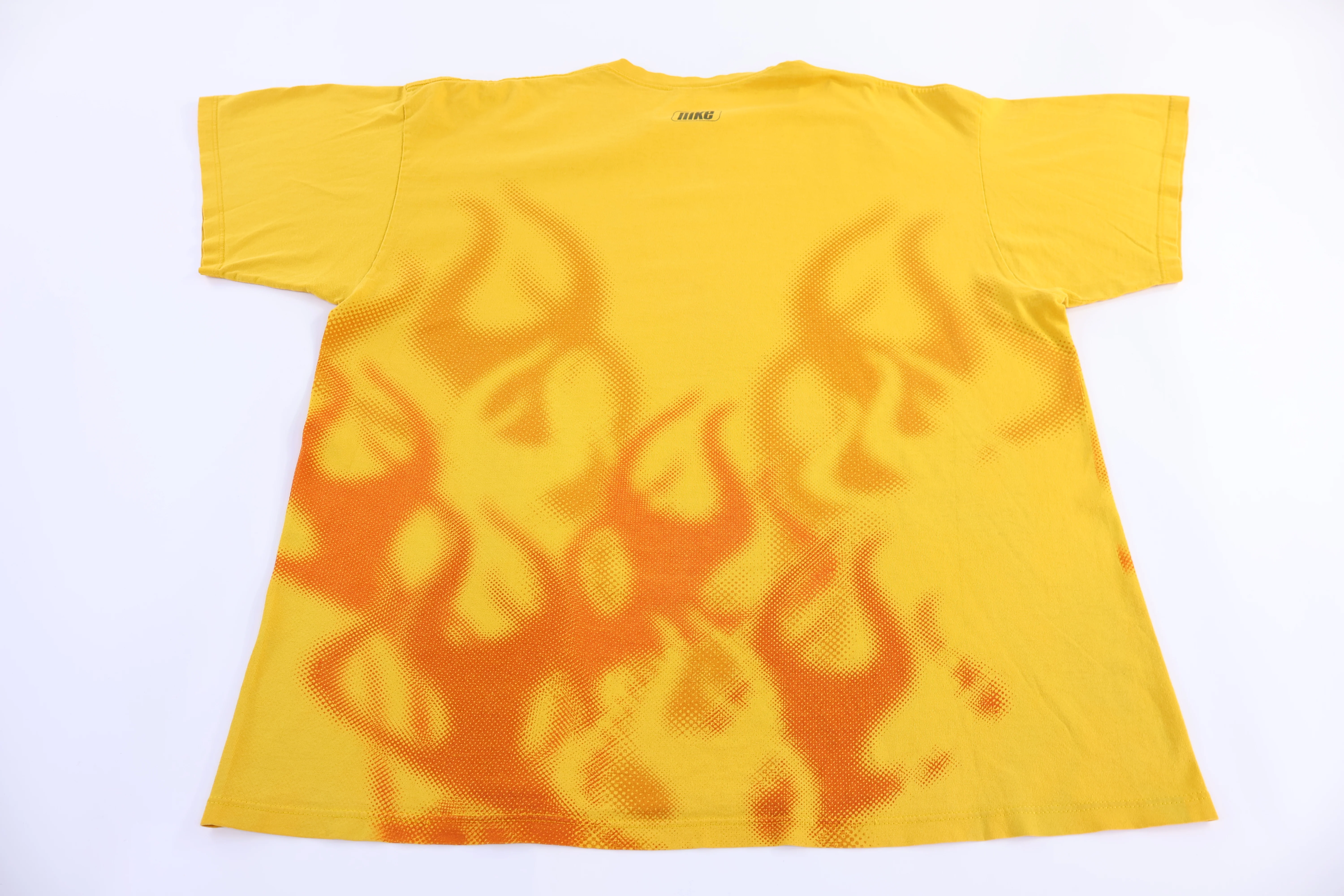Vintage Nike Flames Graphic T-shirt - Image 3