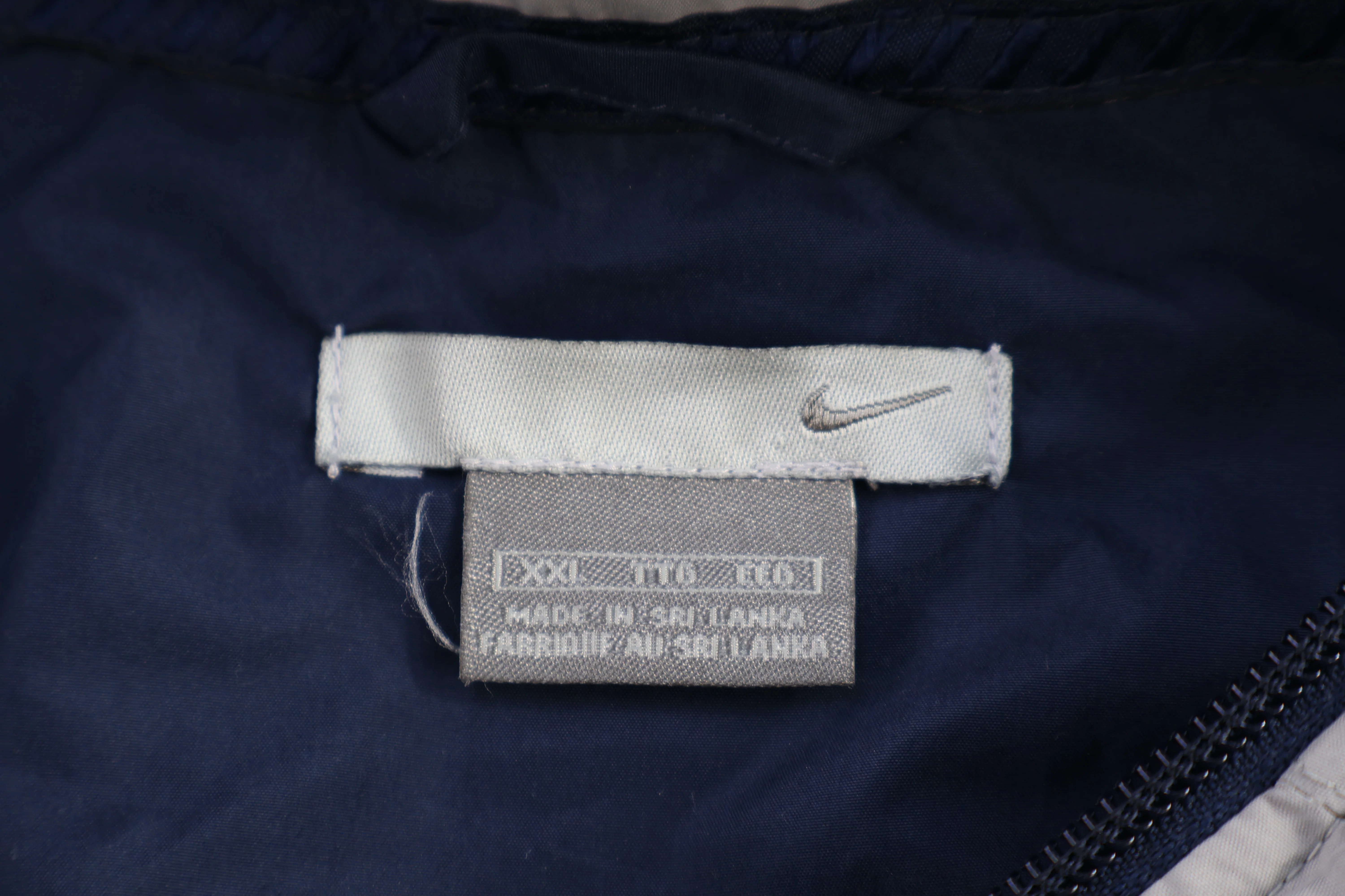 Vintage Nike Grey & Blue Full Zip Jacket - Image 3