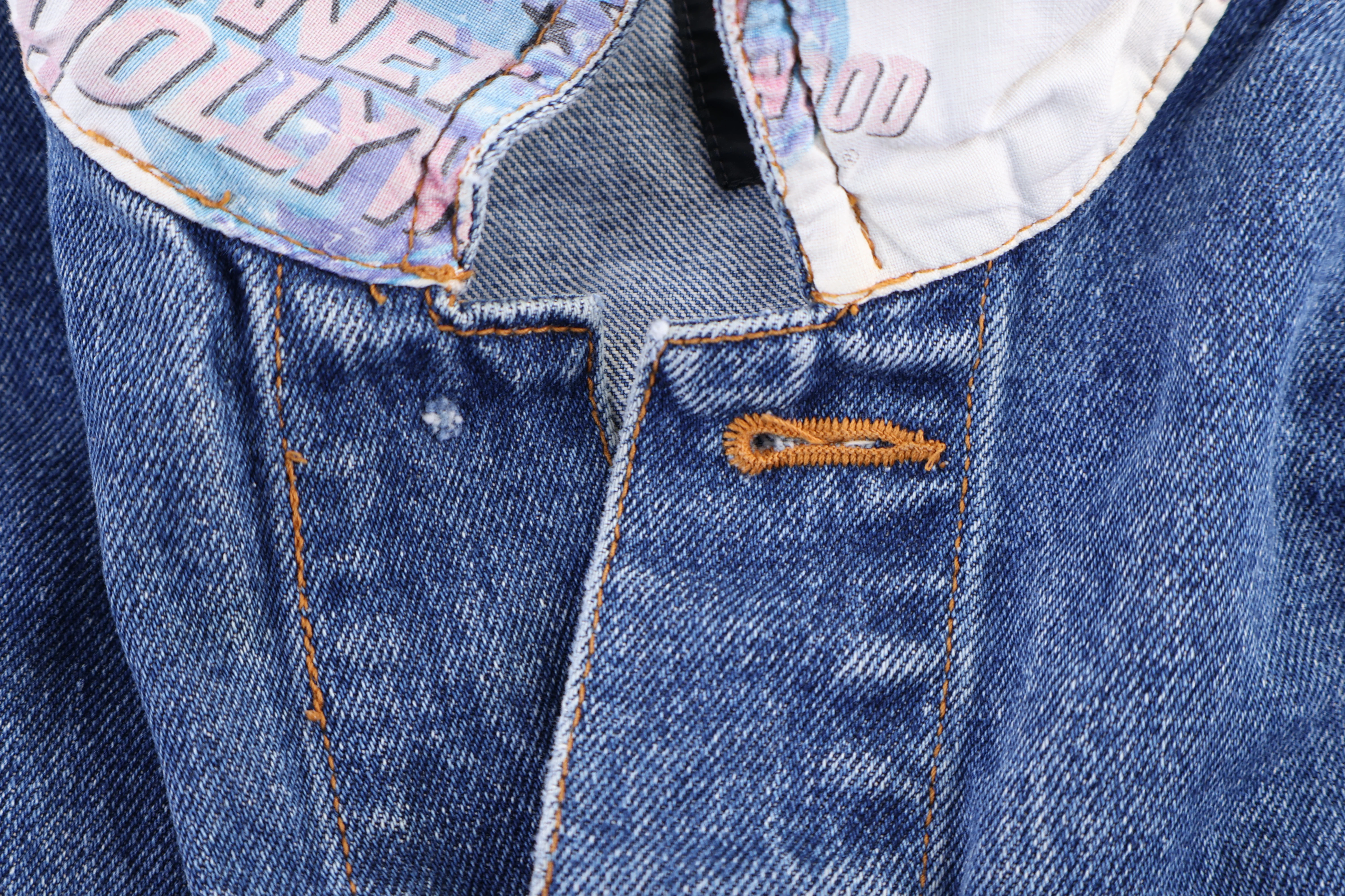 Vintage Planet Hollywood Dark Wash Denim Jacket - Image 3