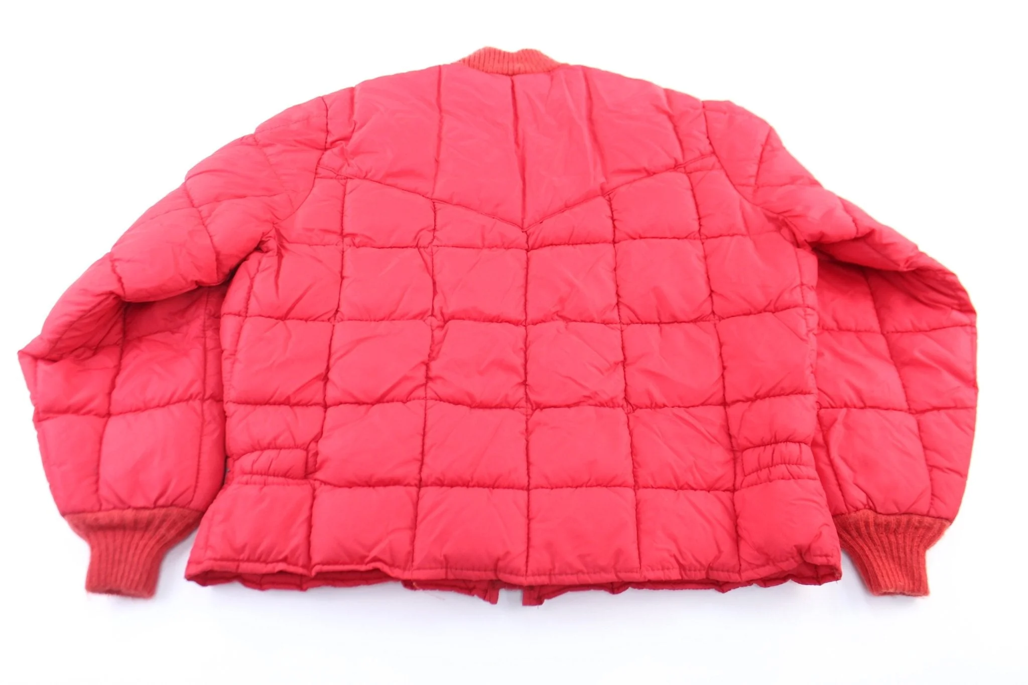 Vintage Red Puffer Insulated Zip Up Jacket - Image 2