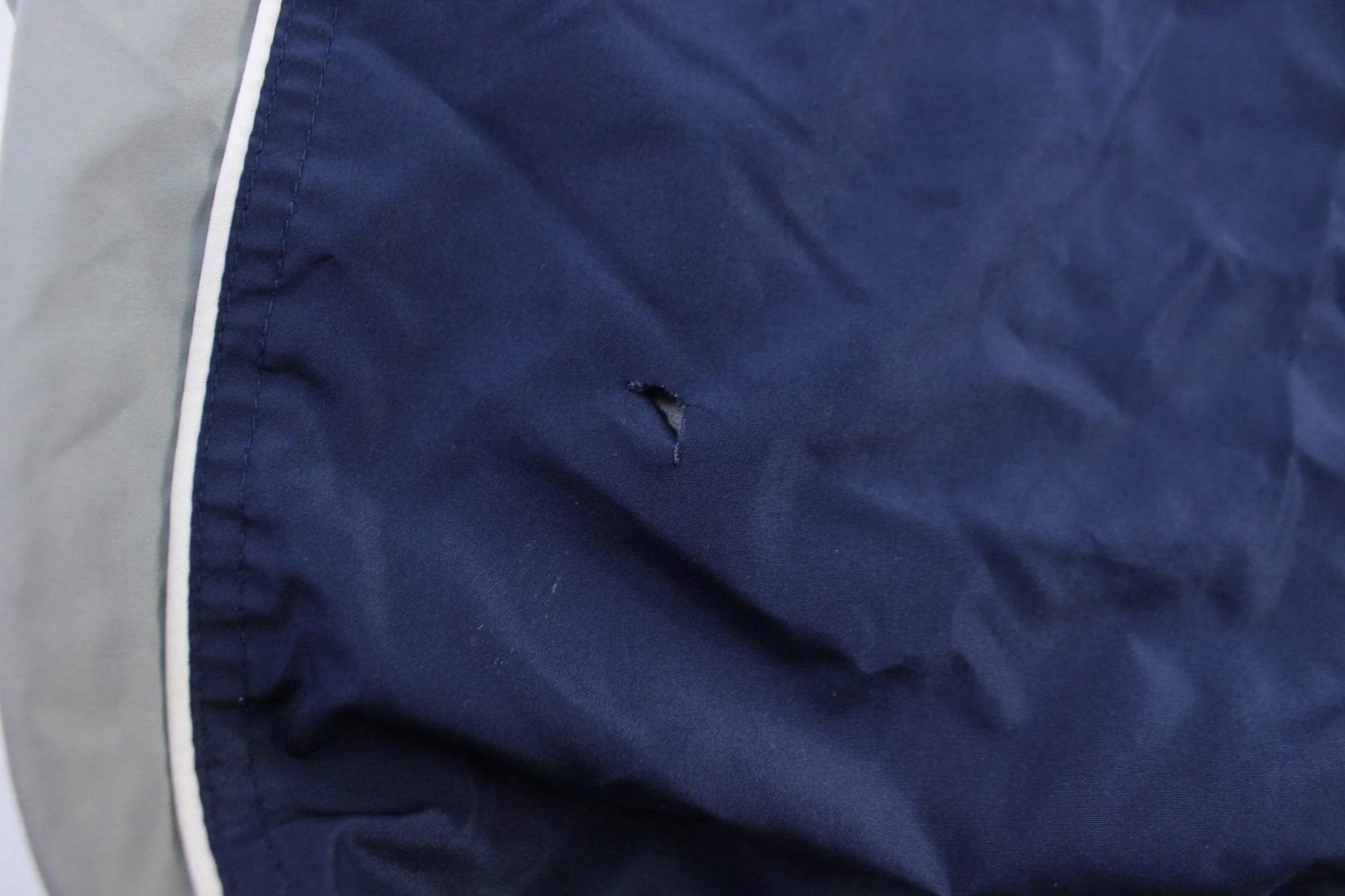 Vintage Reebok Embroidered Logo Blue & Grey Zip Up Jacket - Image 3