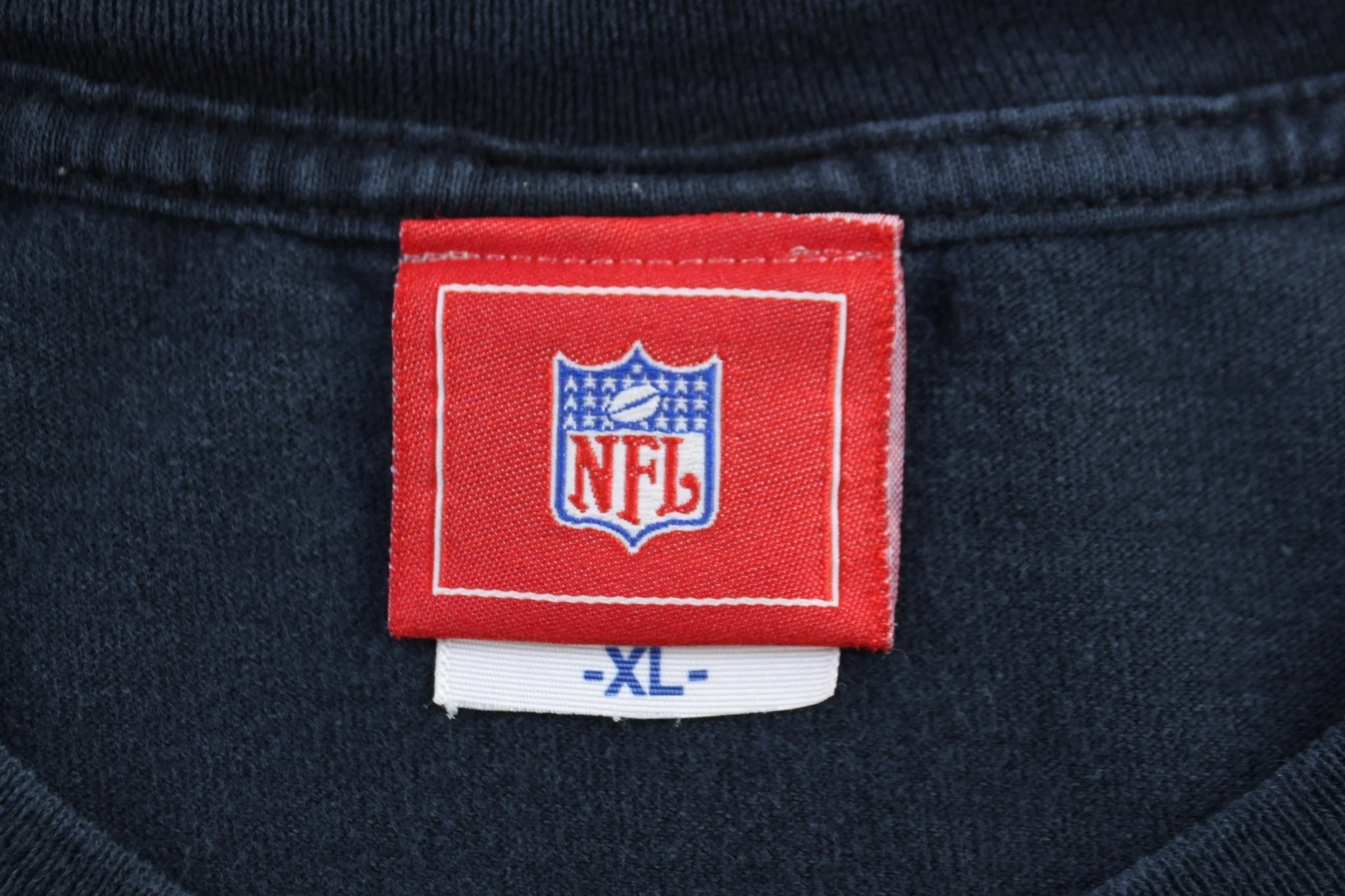 Vintage Reebok New York Giants Football T-shirt - Image 4