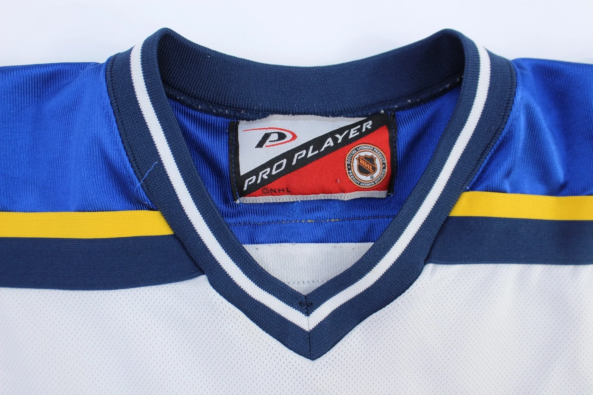 Vintage St. Louis Blues Embroidered Pro Player Hockey Jersey - Image 3