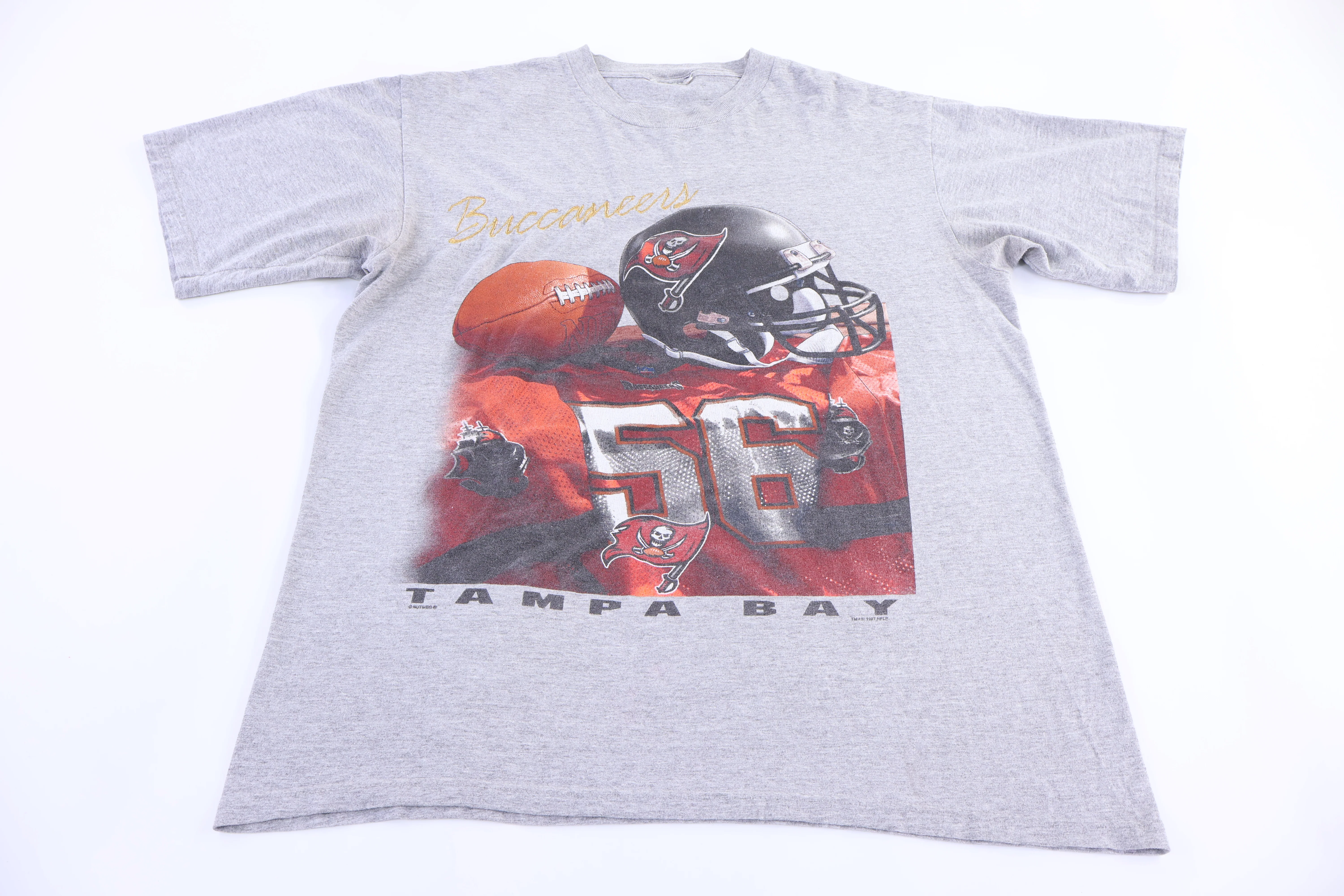 Vintage Tampa Bay Buccaneers Football T-shirt