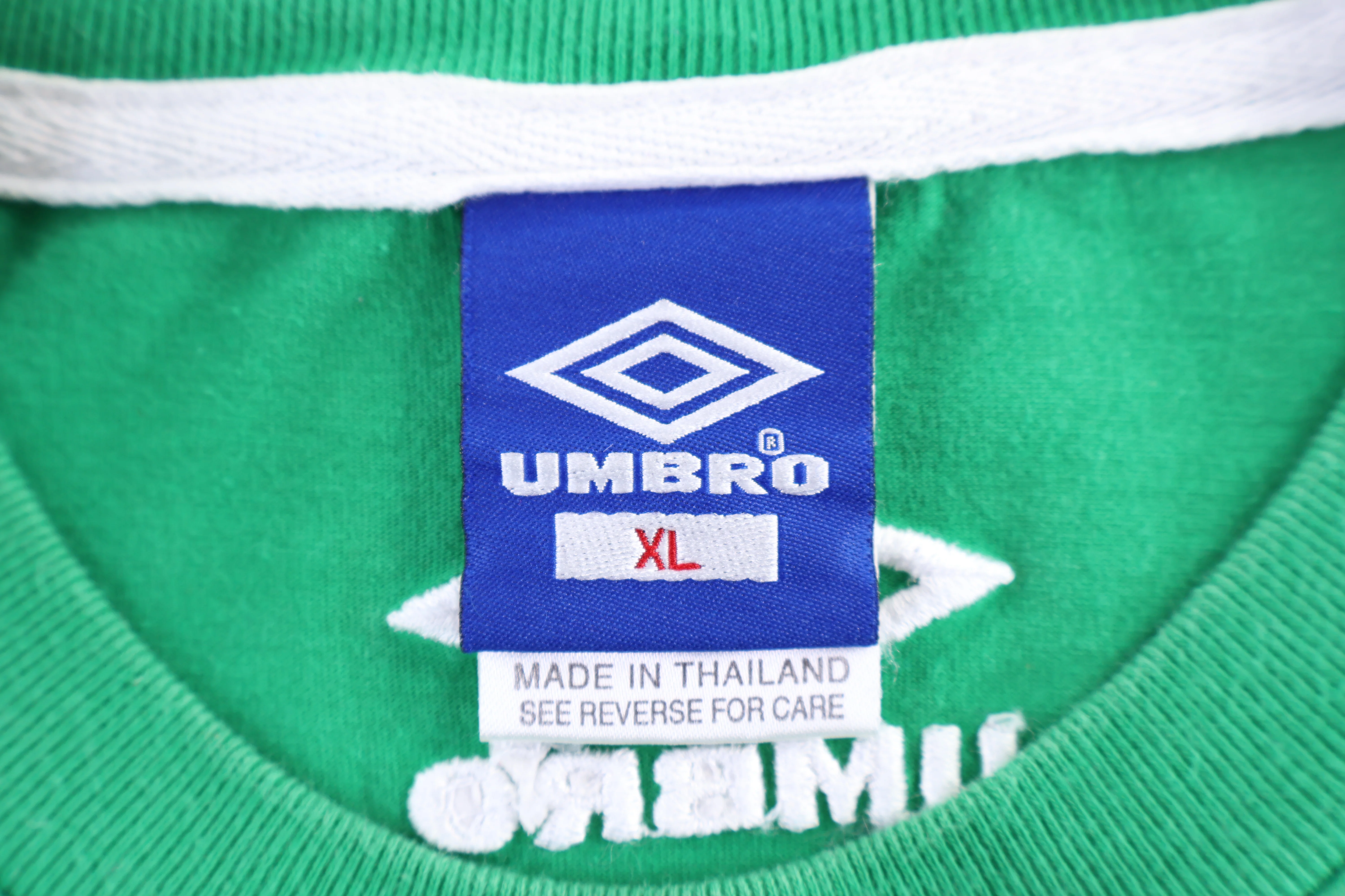 Vintage Umbro Republic of Ireland LS T-shirt - Image 3