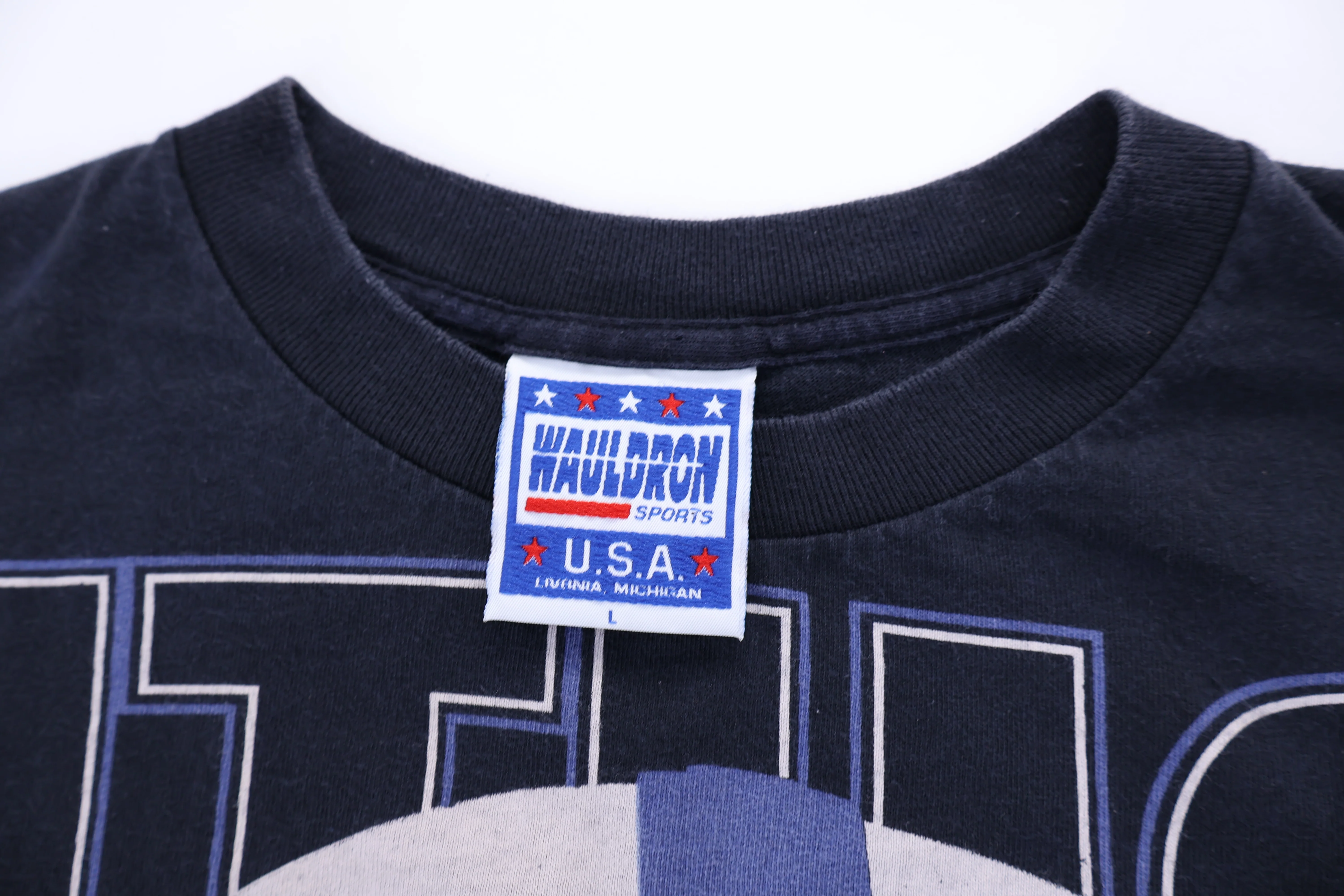 Vintage University of Kentucky Wildcats T-shirt - Image 3