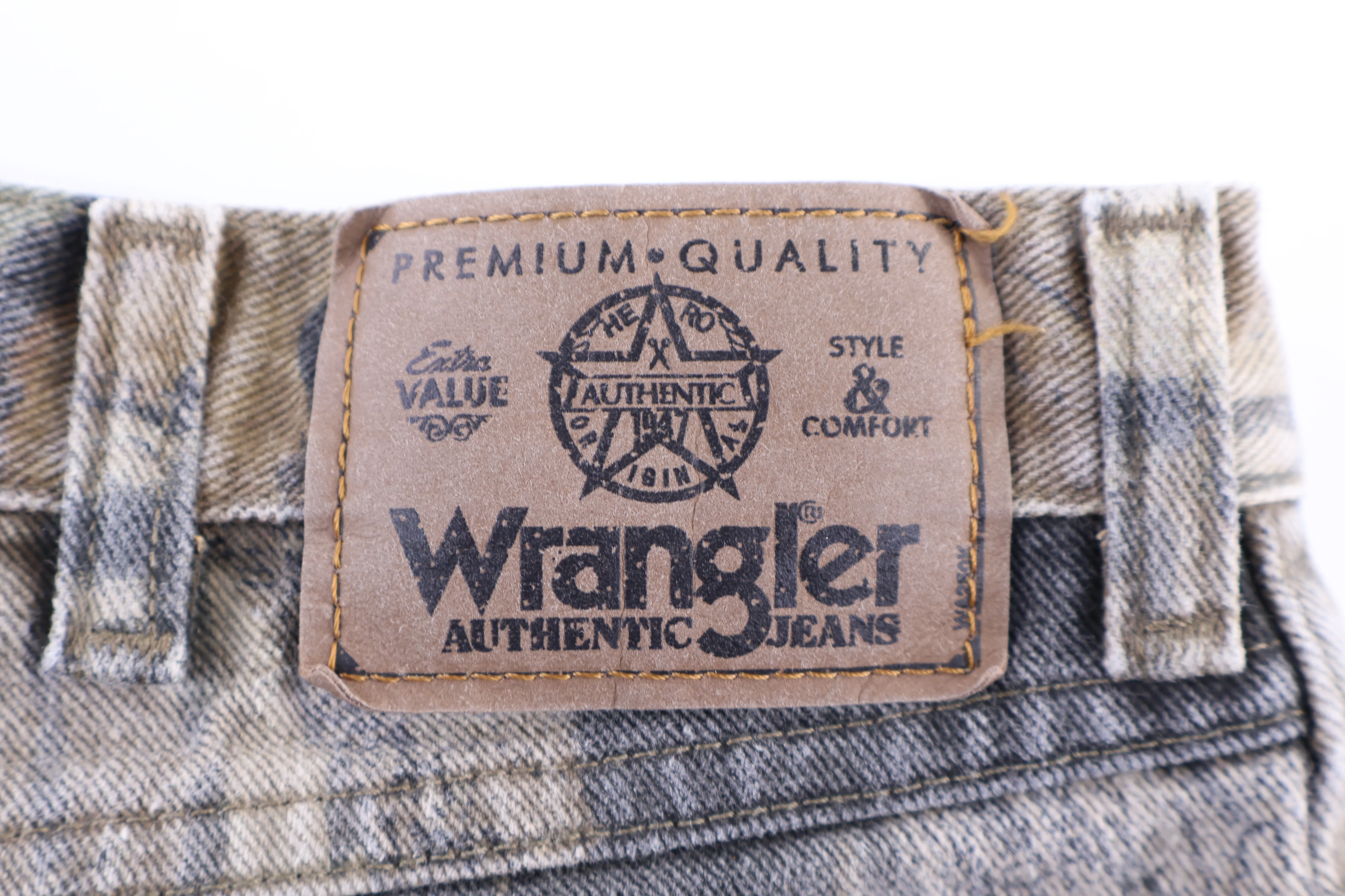 Vintage Wrangler Camo Pants - Image 3
