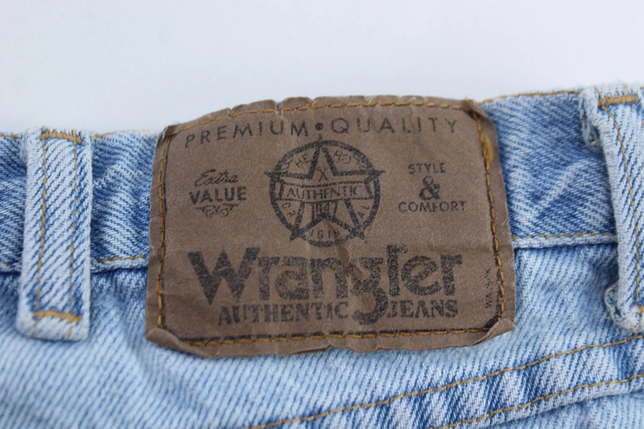 Vintage Wrangler light Wash Denim Shorts - Image 3