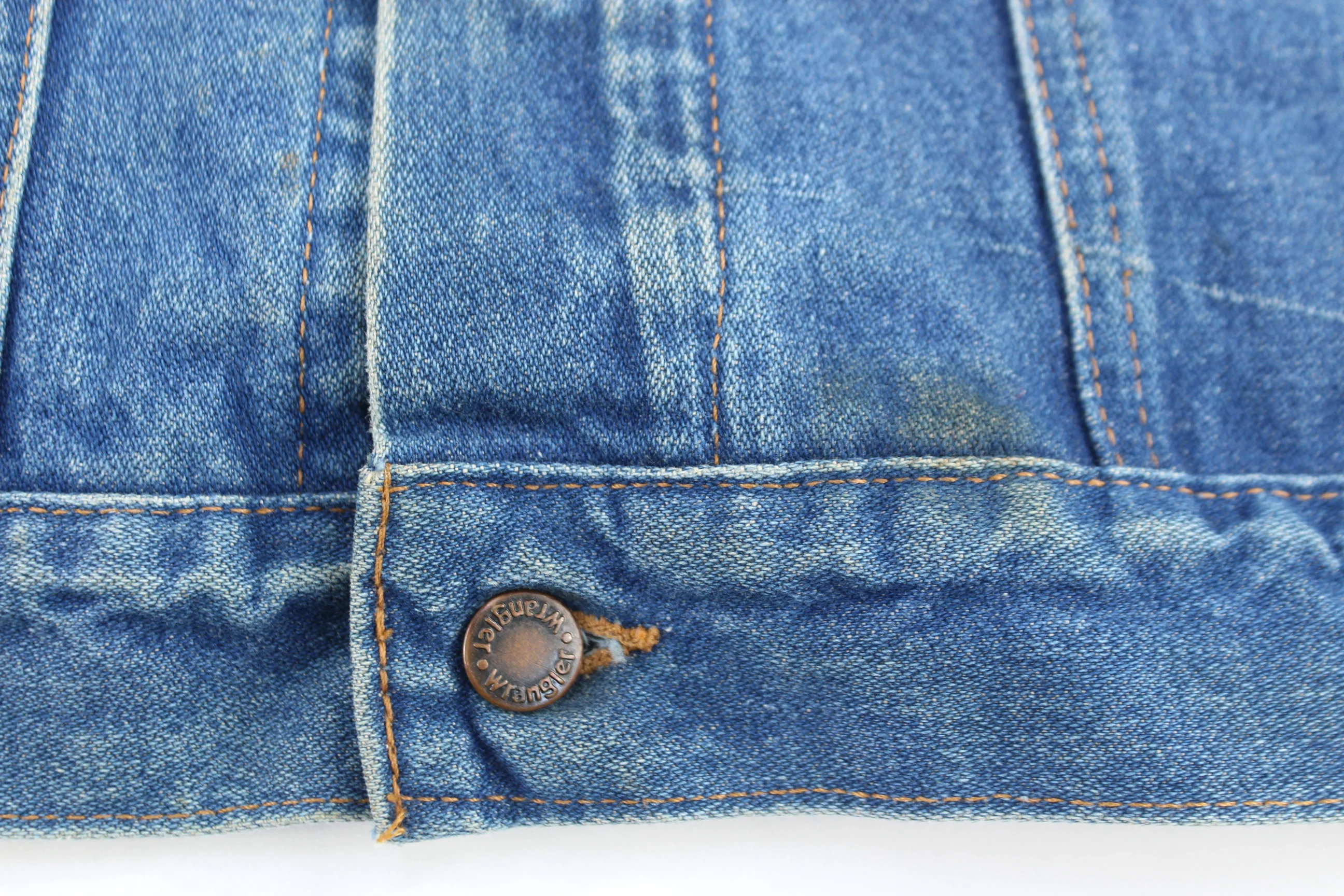 Vintage Wrangler Medium Wash Denim Trucker Jacket - Image 3