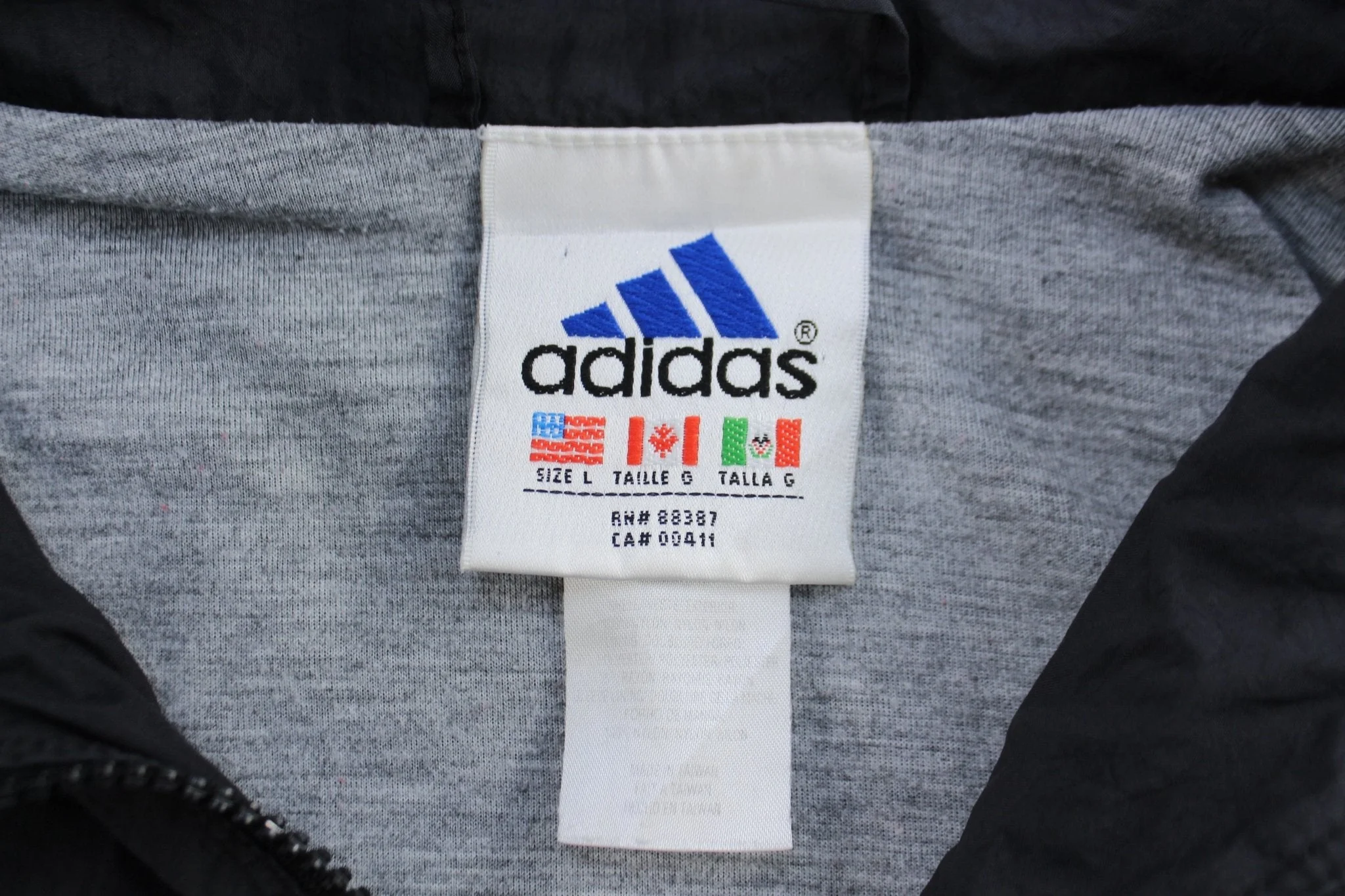 Women's 90's Adidas Embroidered Logo Blue & Black Zip Up Jacket - Image 3