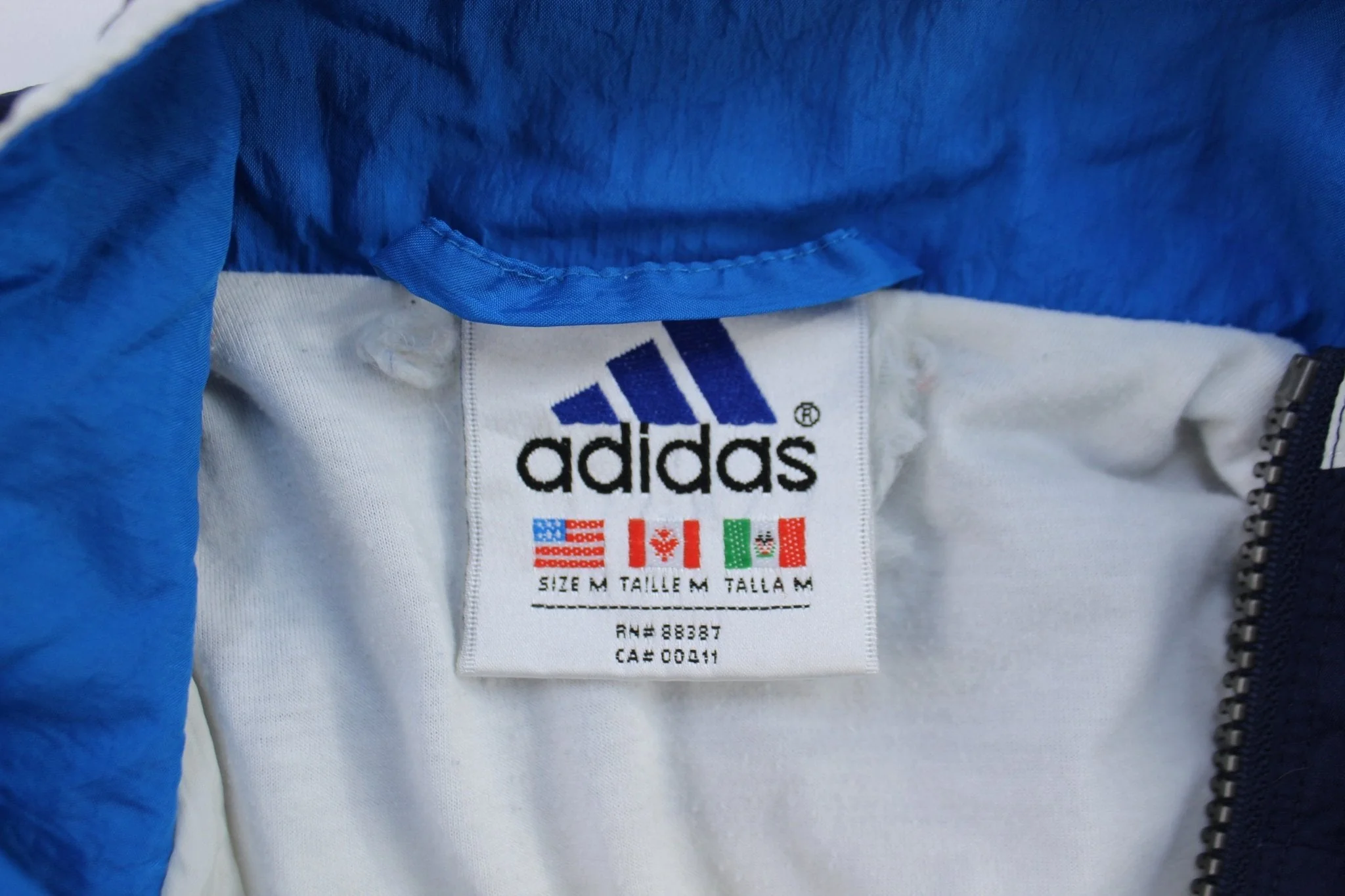 Women's 90's Adidas Embroidered Logo Blue & White Striped Zip Up Jacket - Image 3
