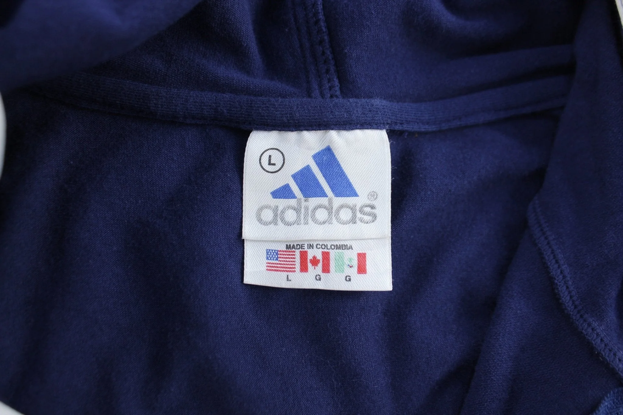 Women's 90's Adidas Embroidered Logo Blue & White Zip Up Jacket - Image 3