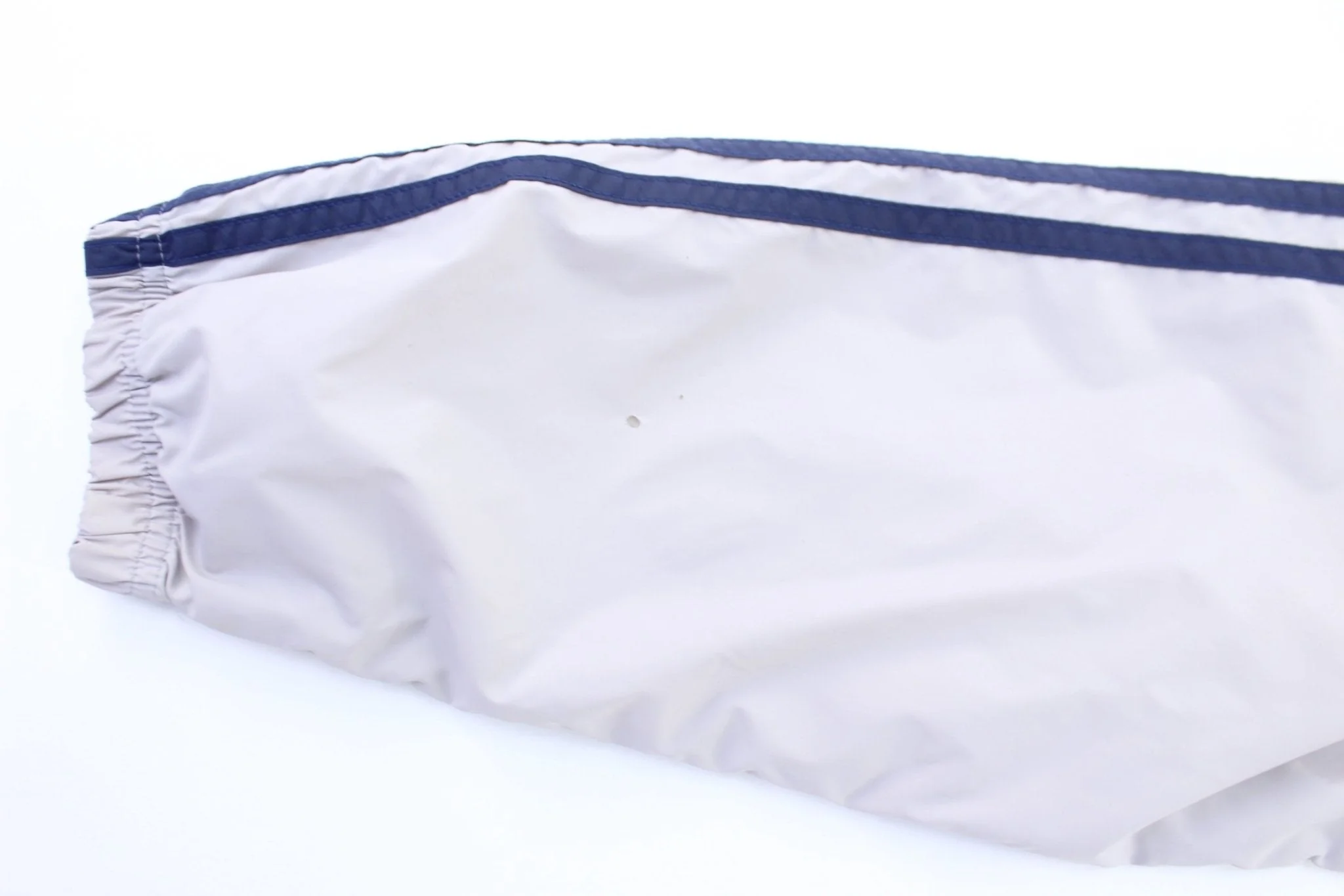 Women's 90's Adidas Trefoil Light Grey & Blue Striped Zip Up Jacket - Image 5