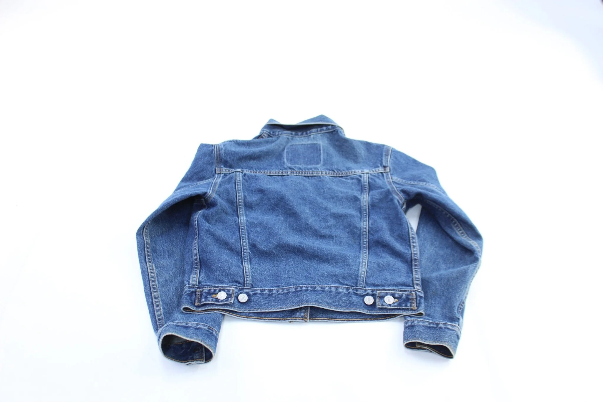 Women's 90's Levi's Denim Jacket - Image 2
