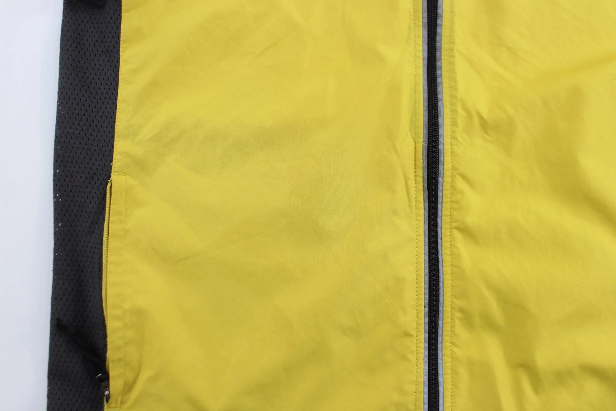 Women's 90's Nike Embroidered Logo Black & Yellow Zip Up Vest - Image 3
