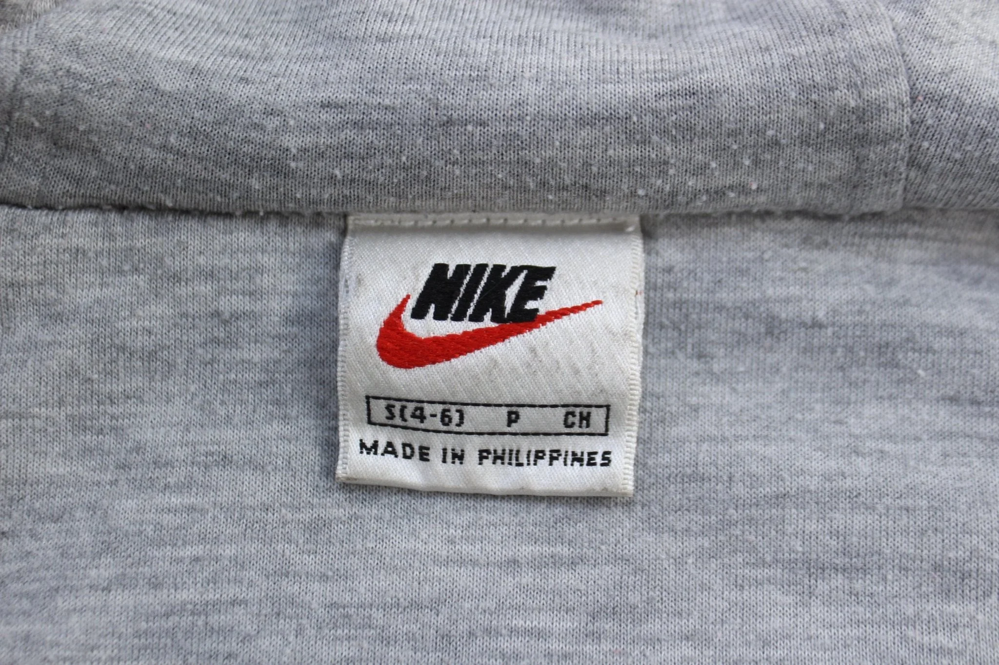 Women's 90's Nike Embroidered Logo Black Zip Up Jacket - Image 3