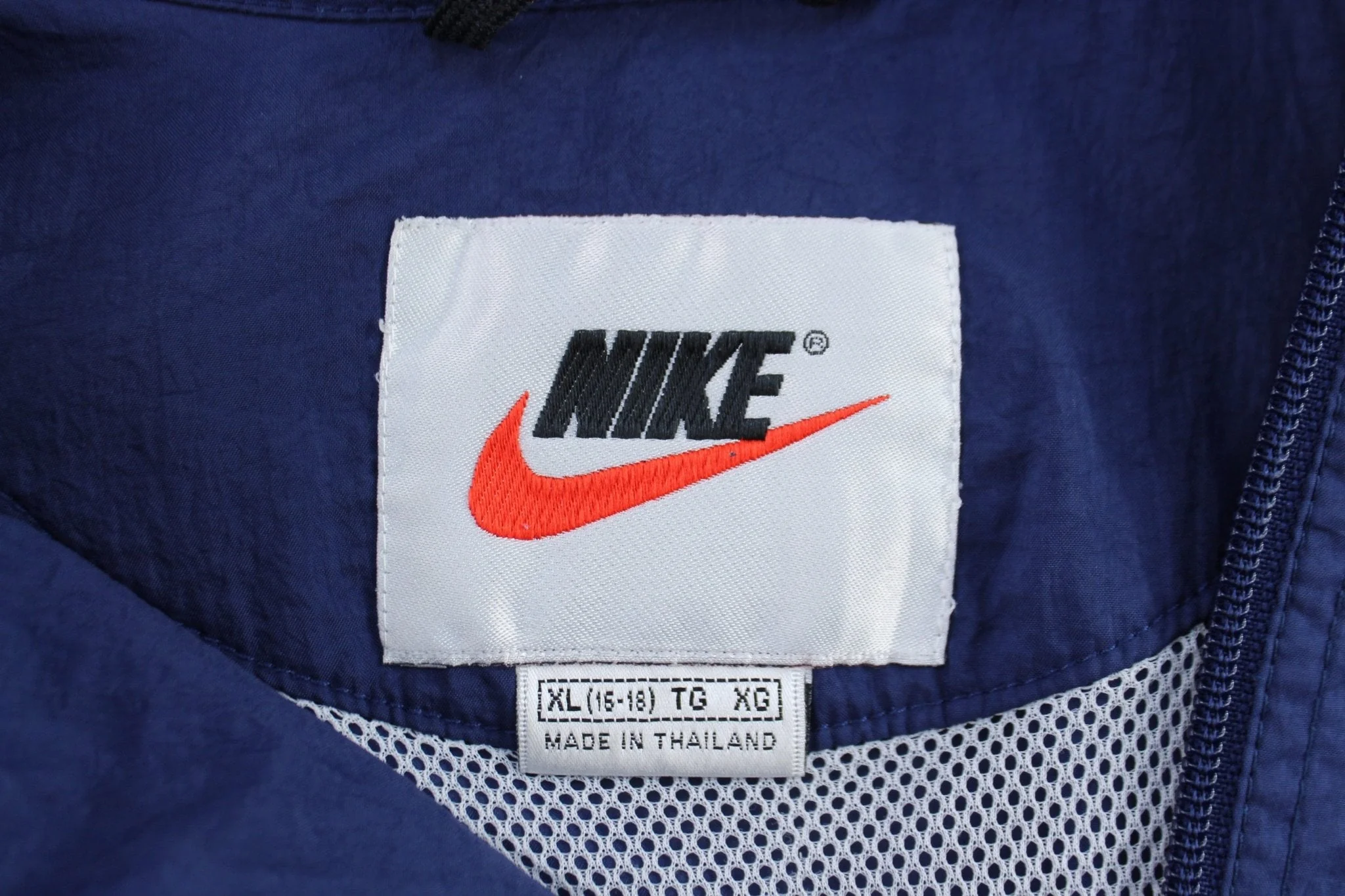 Women's 90's Nike Embroidered Logo Blue & White Zip Up Jacket - Image 3