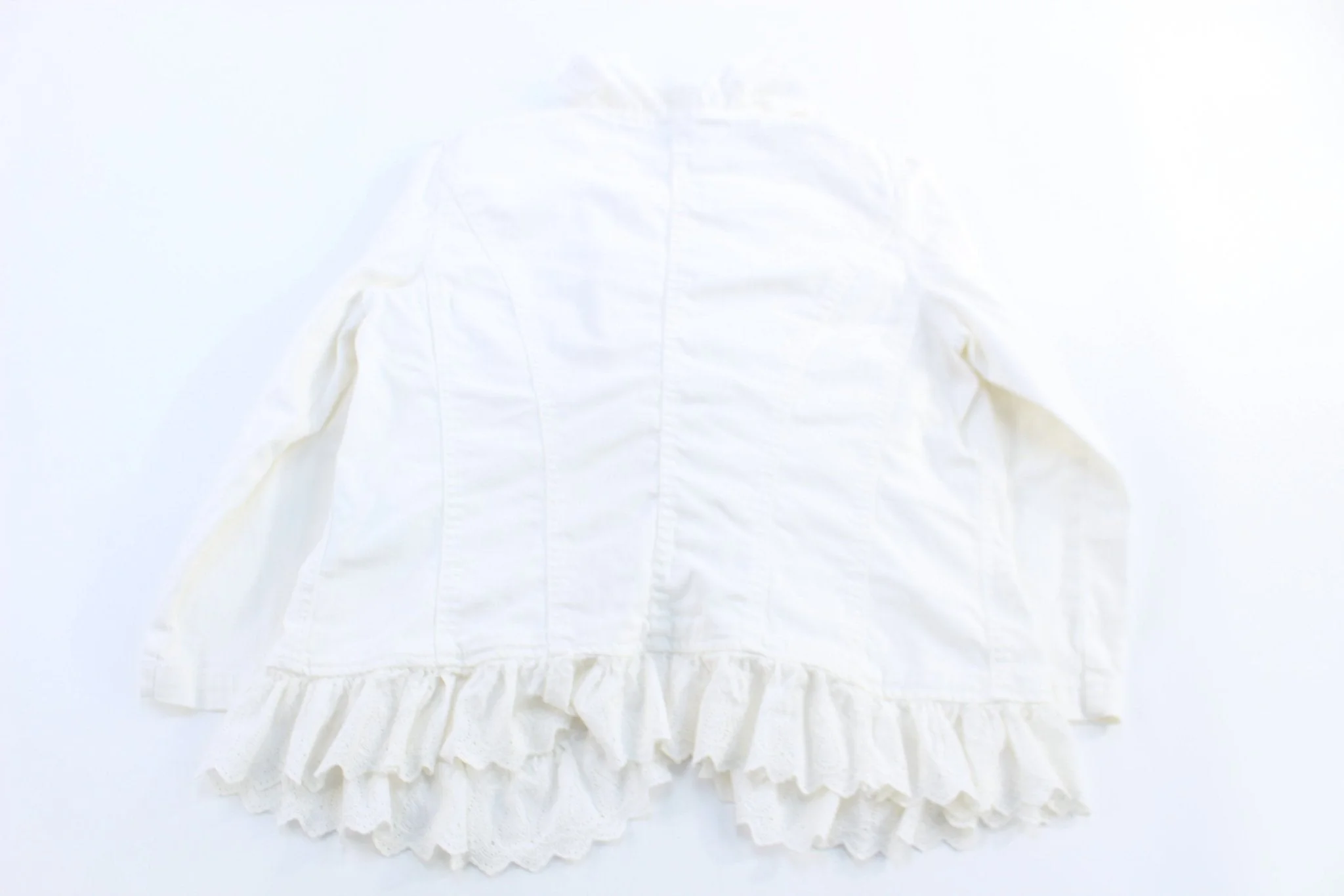 Women's Lauren Jeans Co White Ruffled Top - Image 2