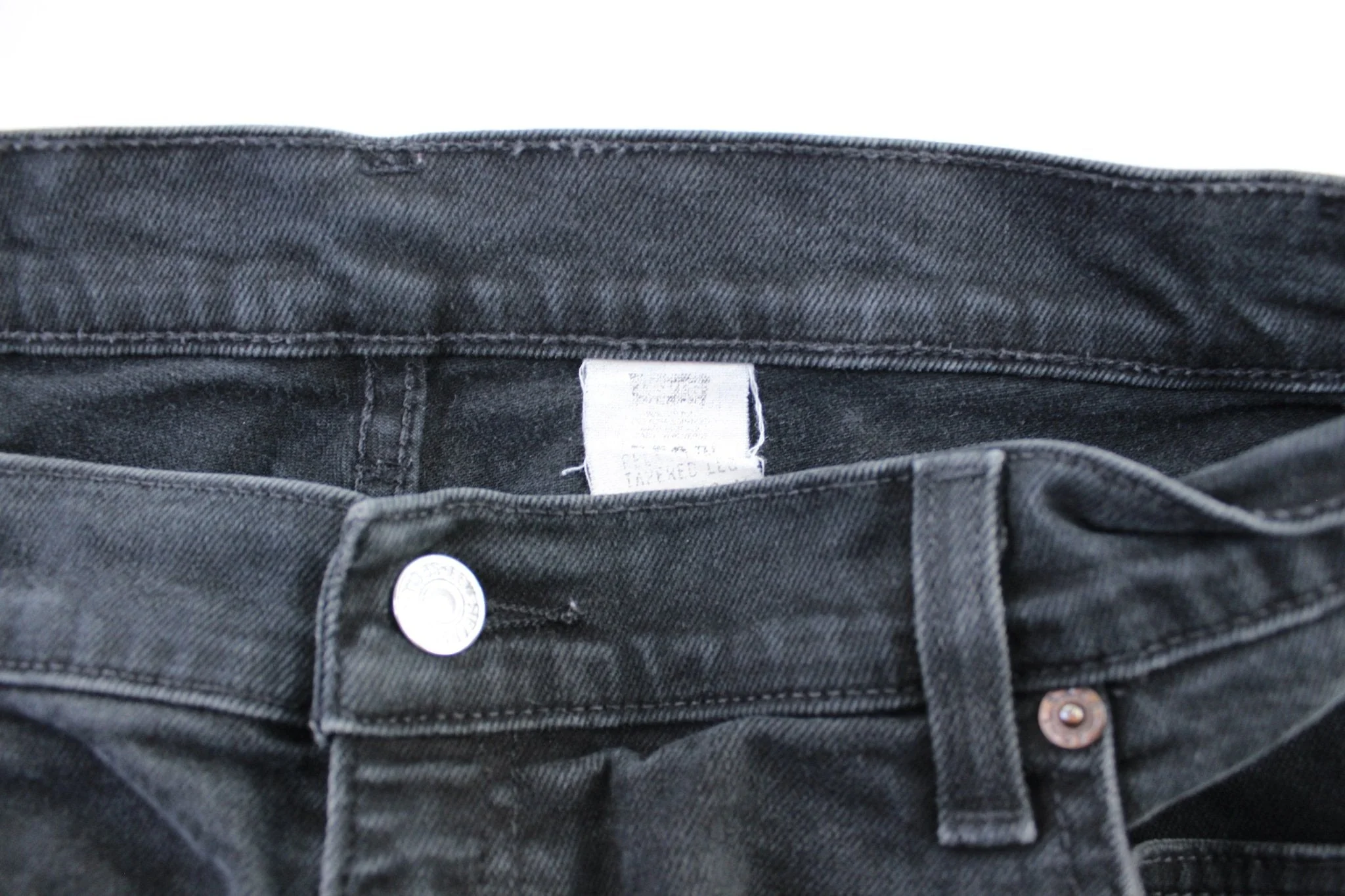 Women's Levi's 505 Black Wash Denim Jeans - Image 4