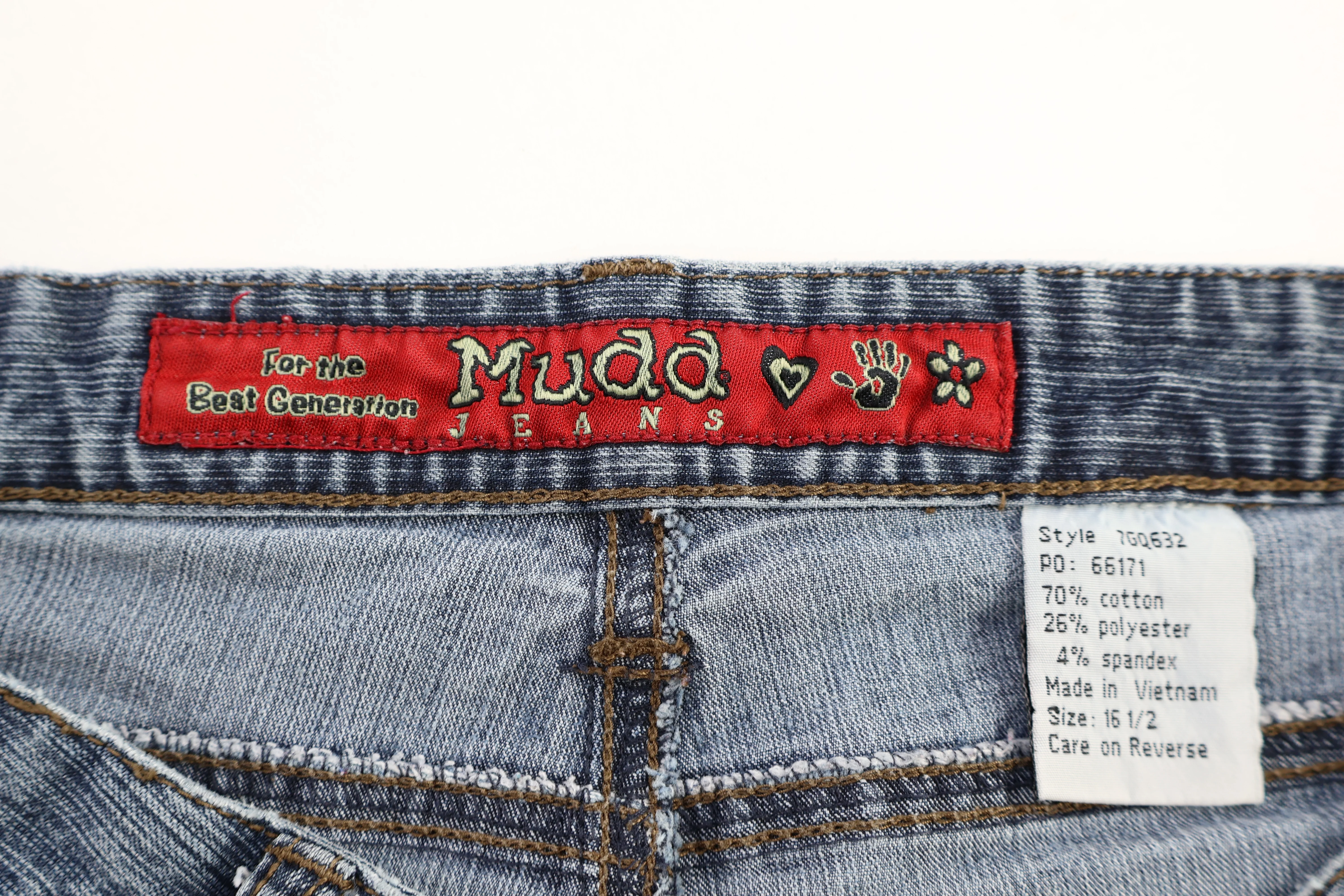 Women's Mudd Medium Wash Denim Jeans - Image 4