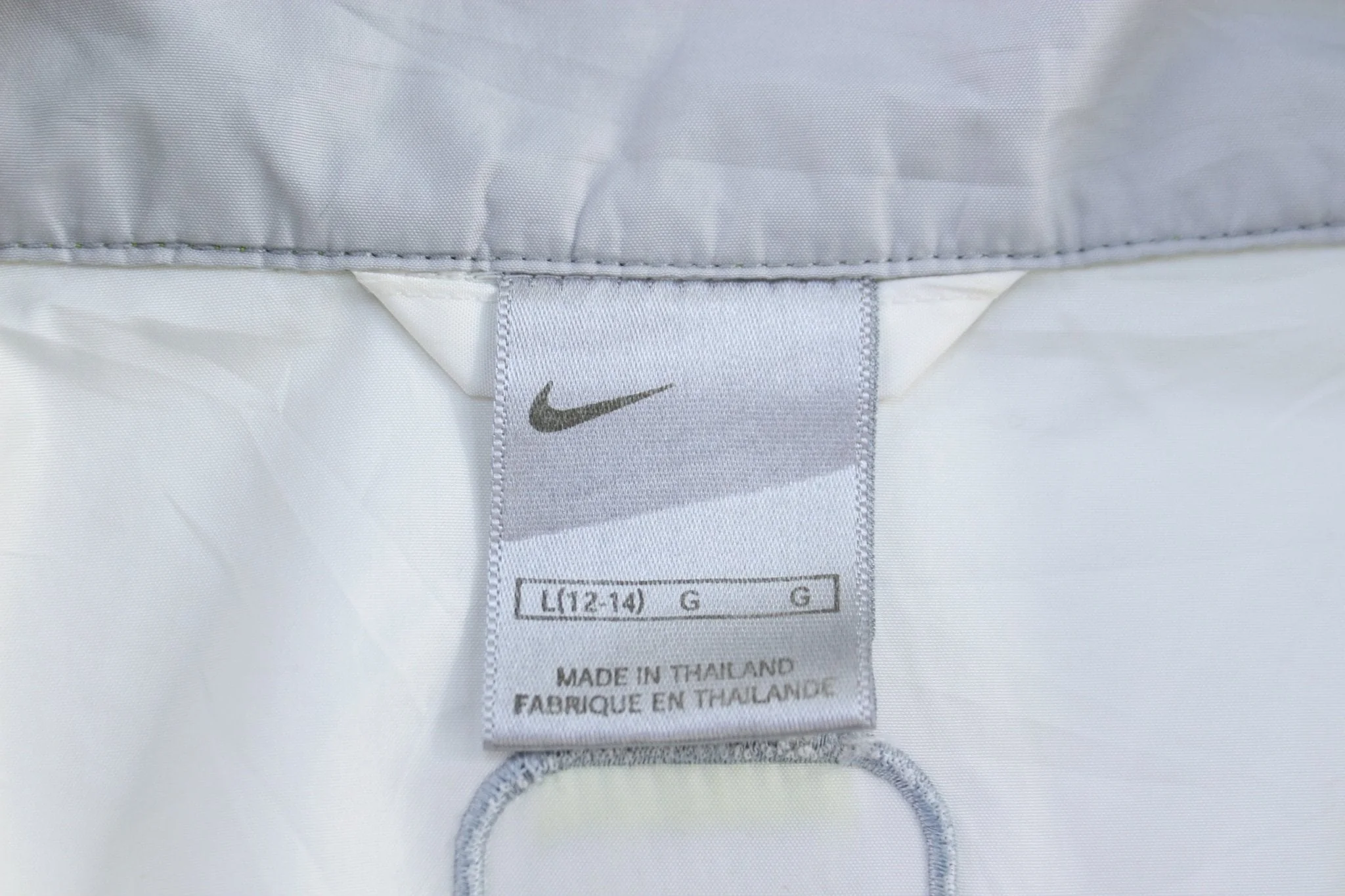Women's Nike Embroidered Logo Grey, Green, & White Zip Up Jacket - Image 3
