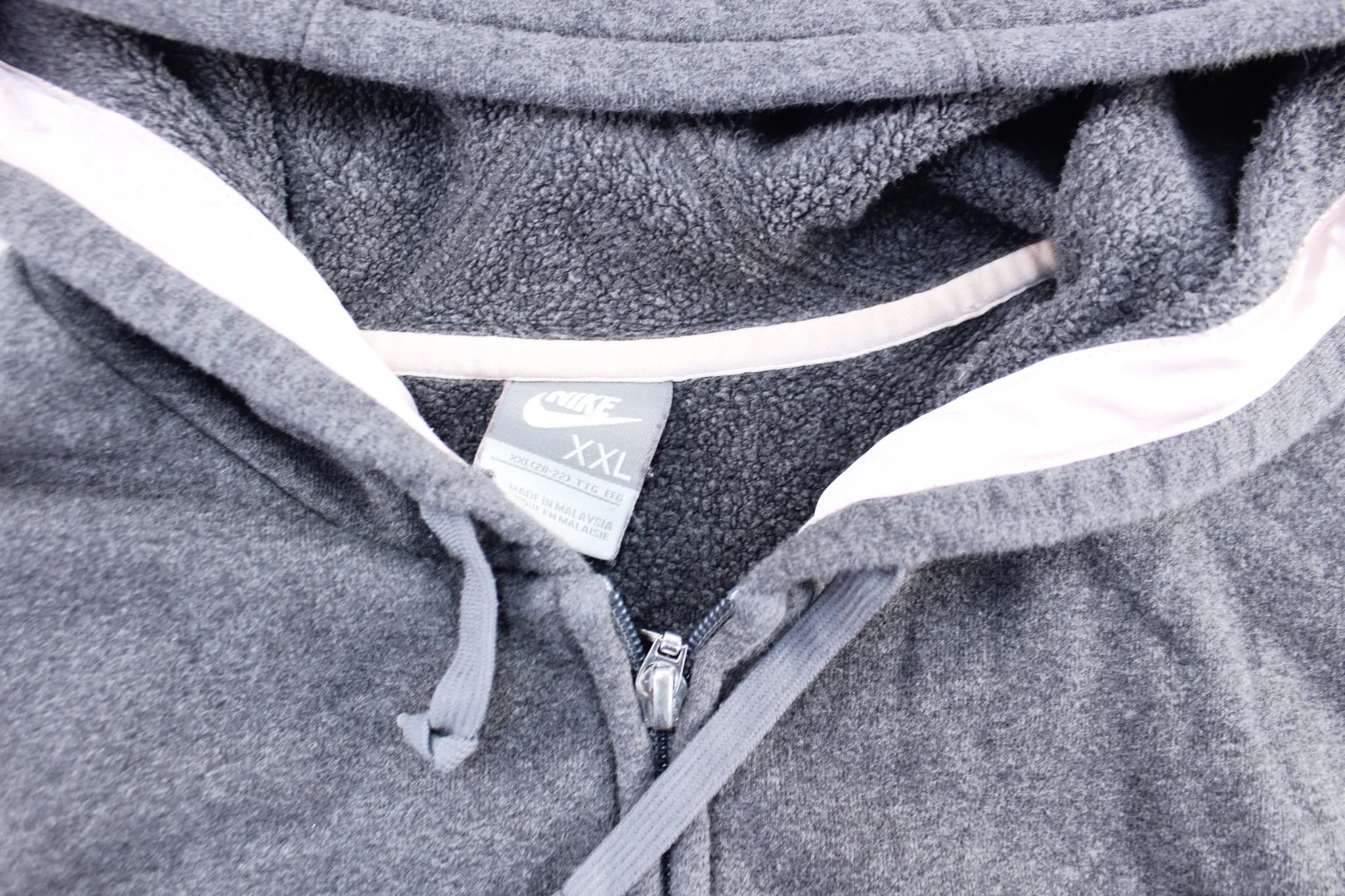 Women's Nike Embroidered Logo Grey Zip Up Hoodie - Image 4