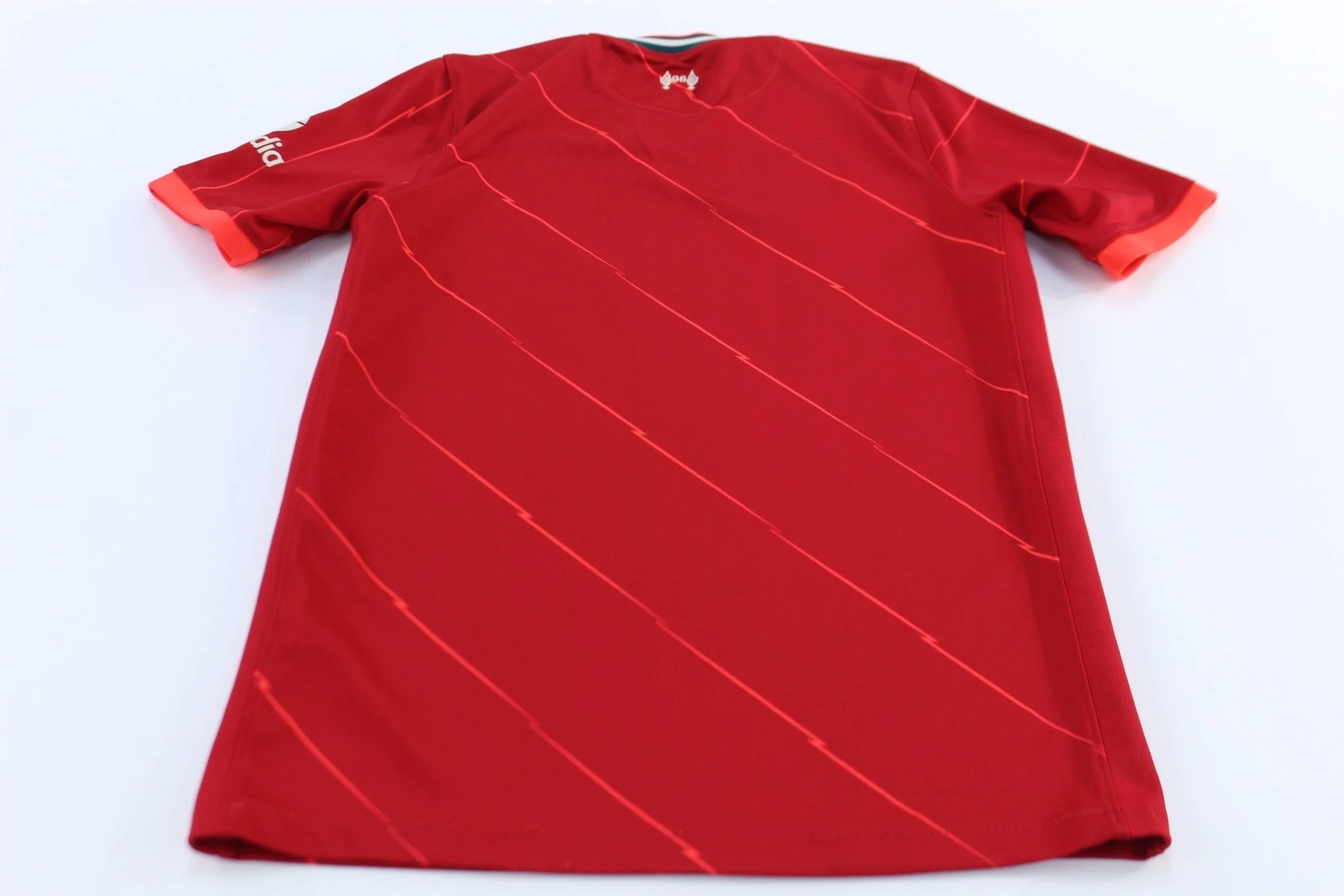 Women's Nike Embroidered Logo Liverpool Red Soccer Jersey - Image 2