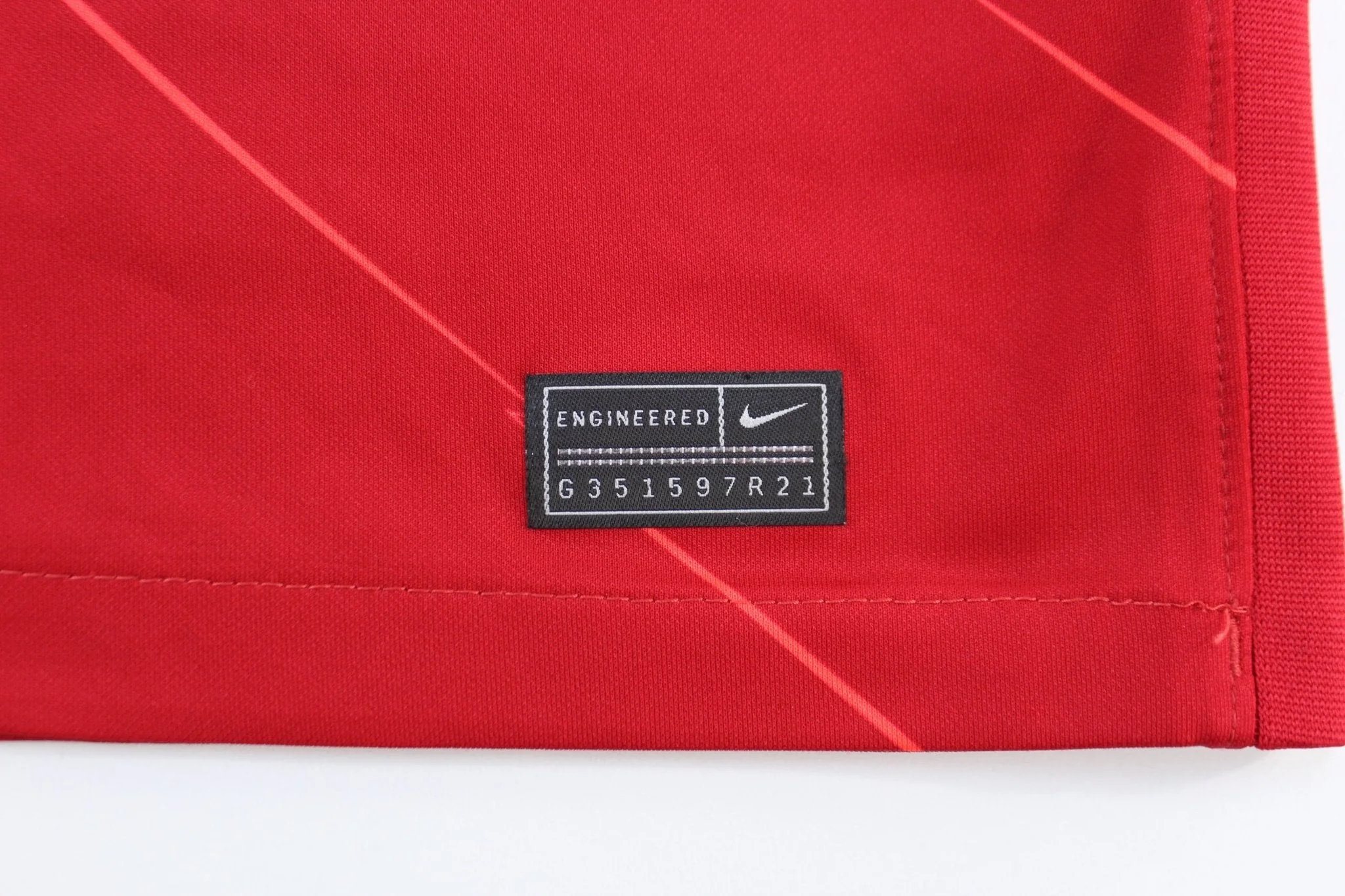 Women's Nike Embroidered Logo Liverpool Red Soccer Jersey - Image 4