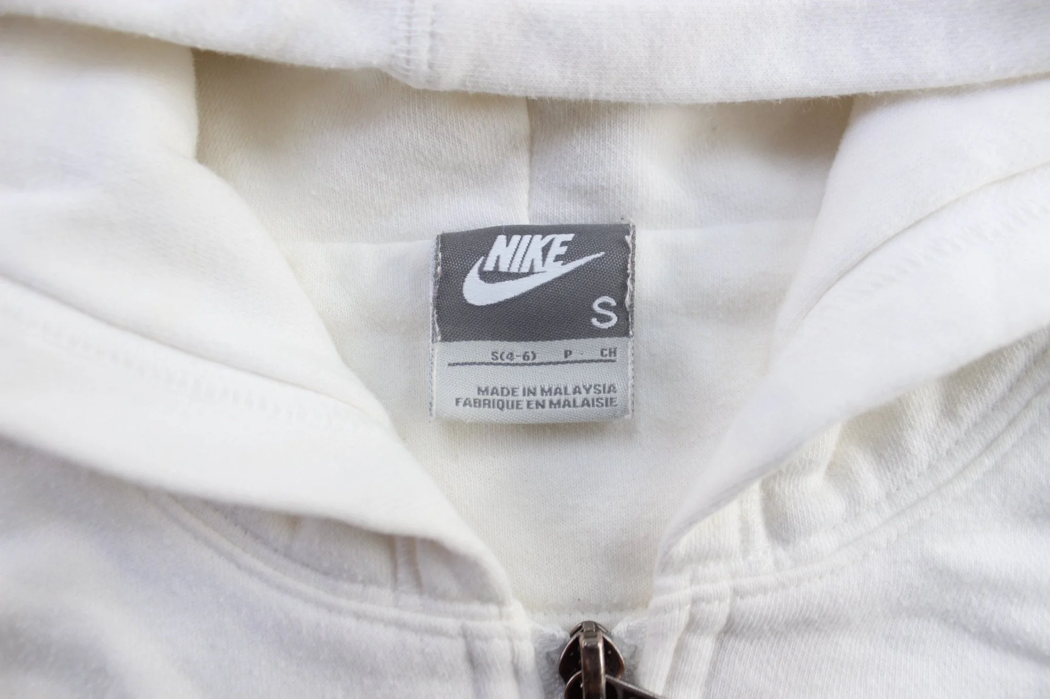 Women's Nike Embroidered Logo White Zip Up Hoodie - Image 3