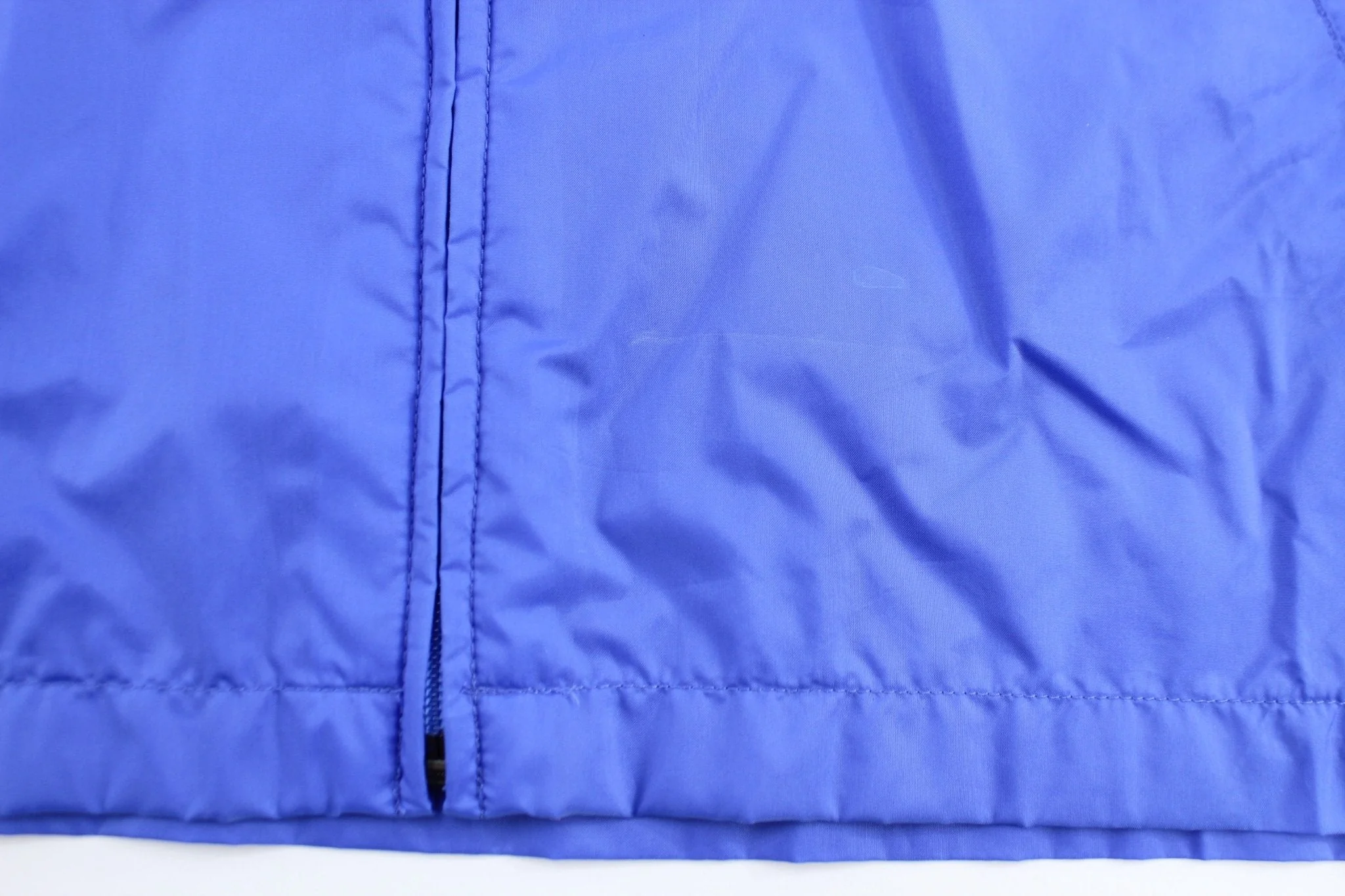 Women's Nike Embroidered Swoosh Logo Blue & White Zip Up Jacket - Image 4