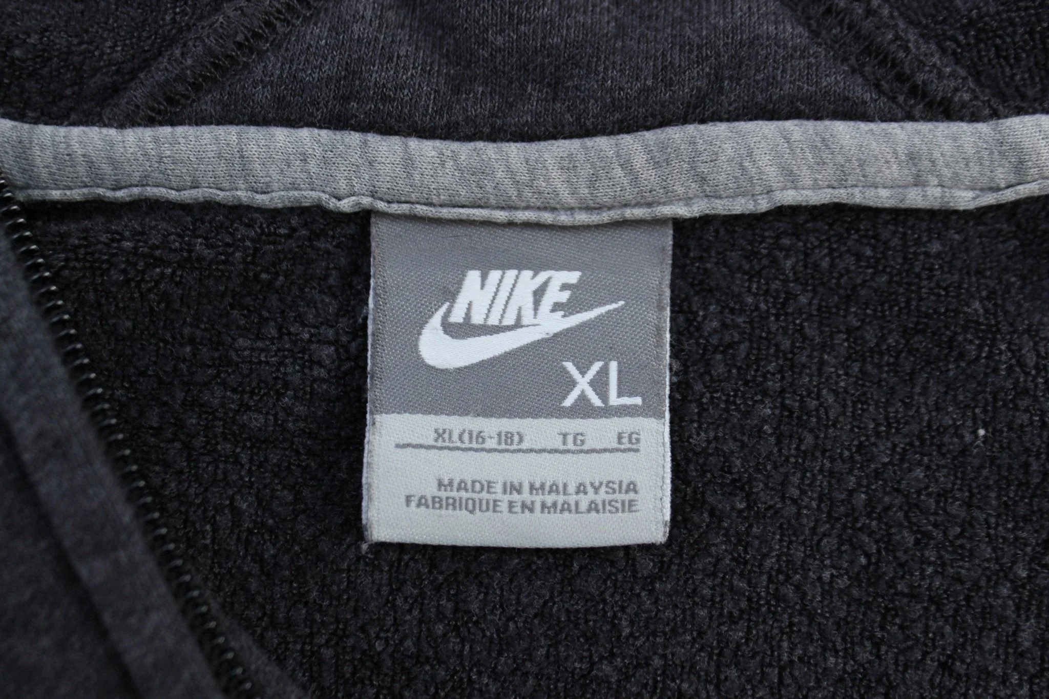 Women's Nike Logo Embroidered Grey Zip Up Hoodie - Image 4
