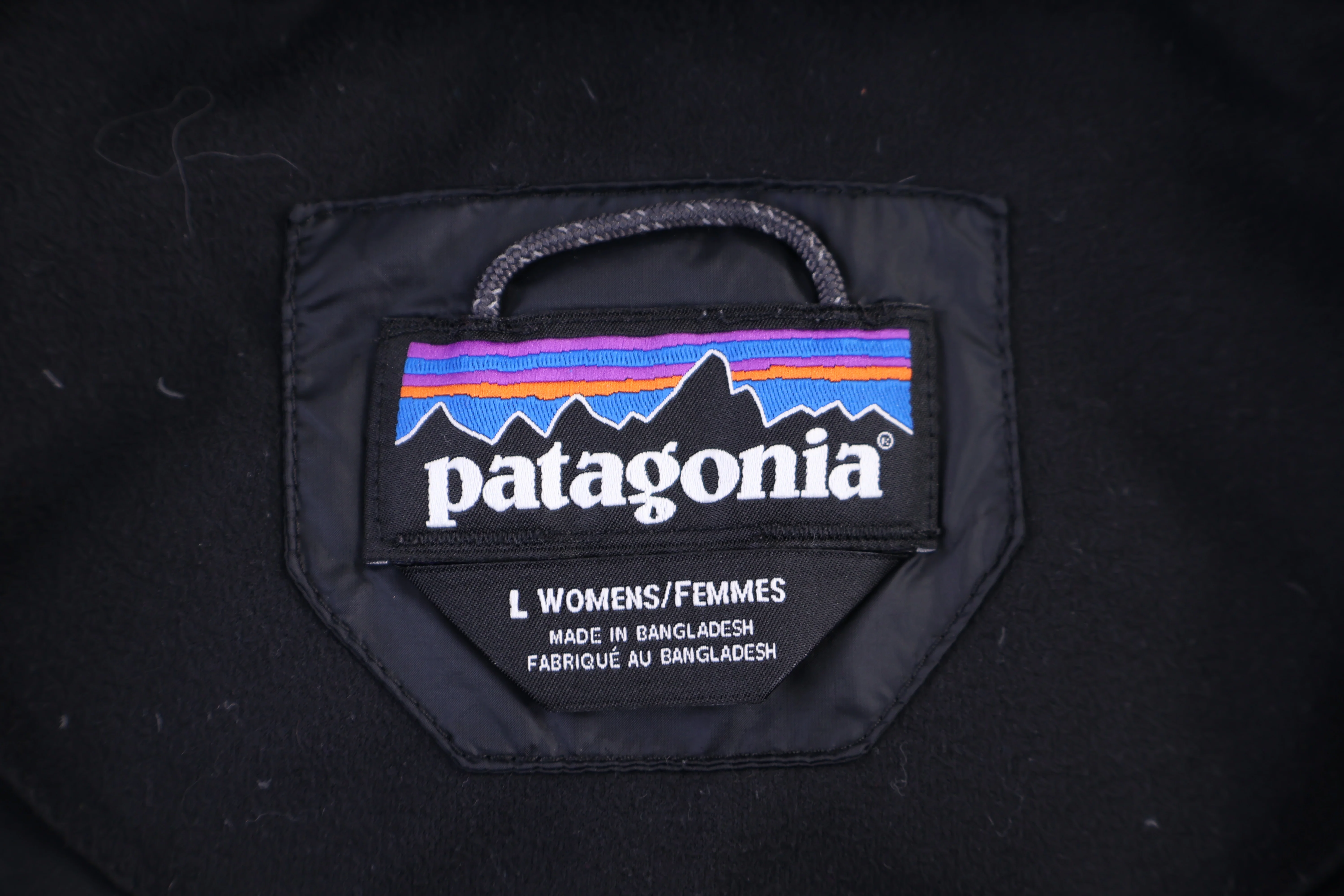 Women's Patagonia Black Full Zip Vest - Image 3