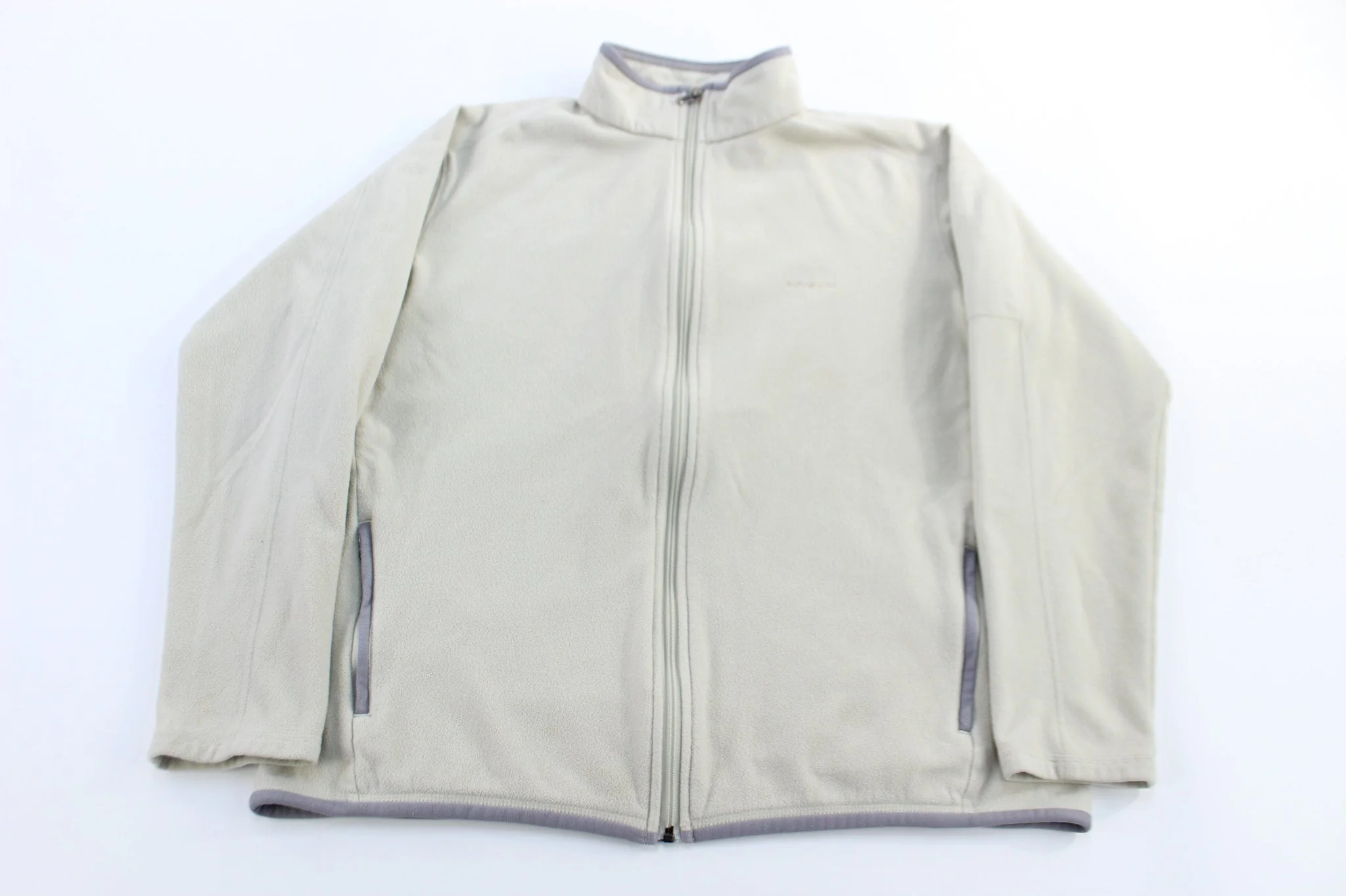 Women's Patagonia Embroidered Logo Grey Full Zip Sweater
