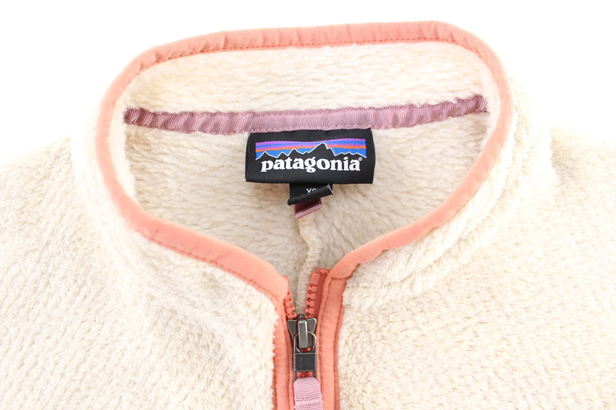 Women's Patagonia Logo Patch Cream & Peach Fleece Pullover - Image 3